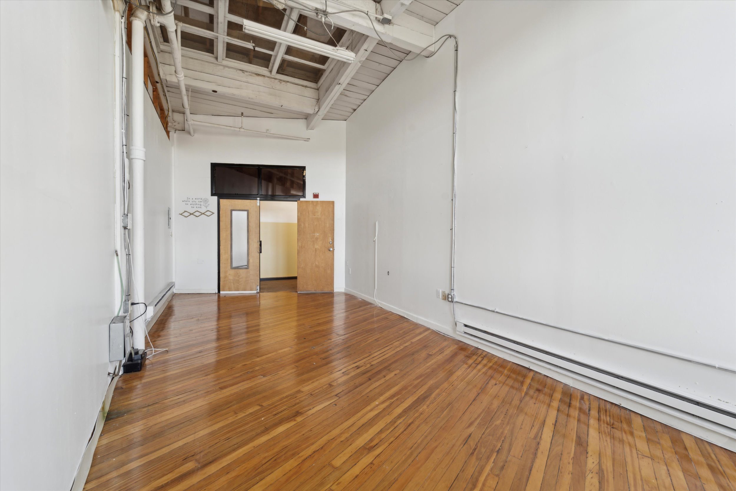 02-6139 Germantown Ave05.jpg