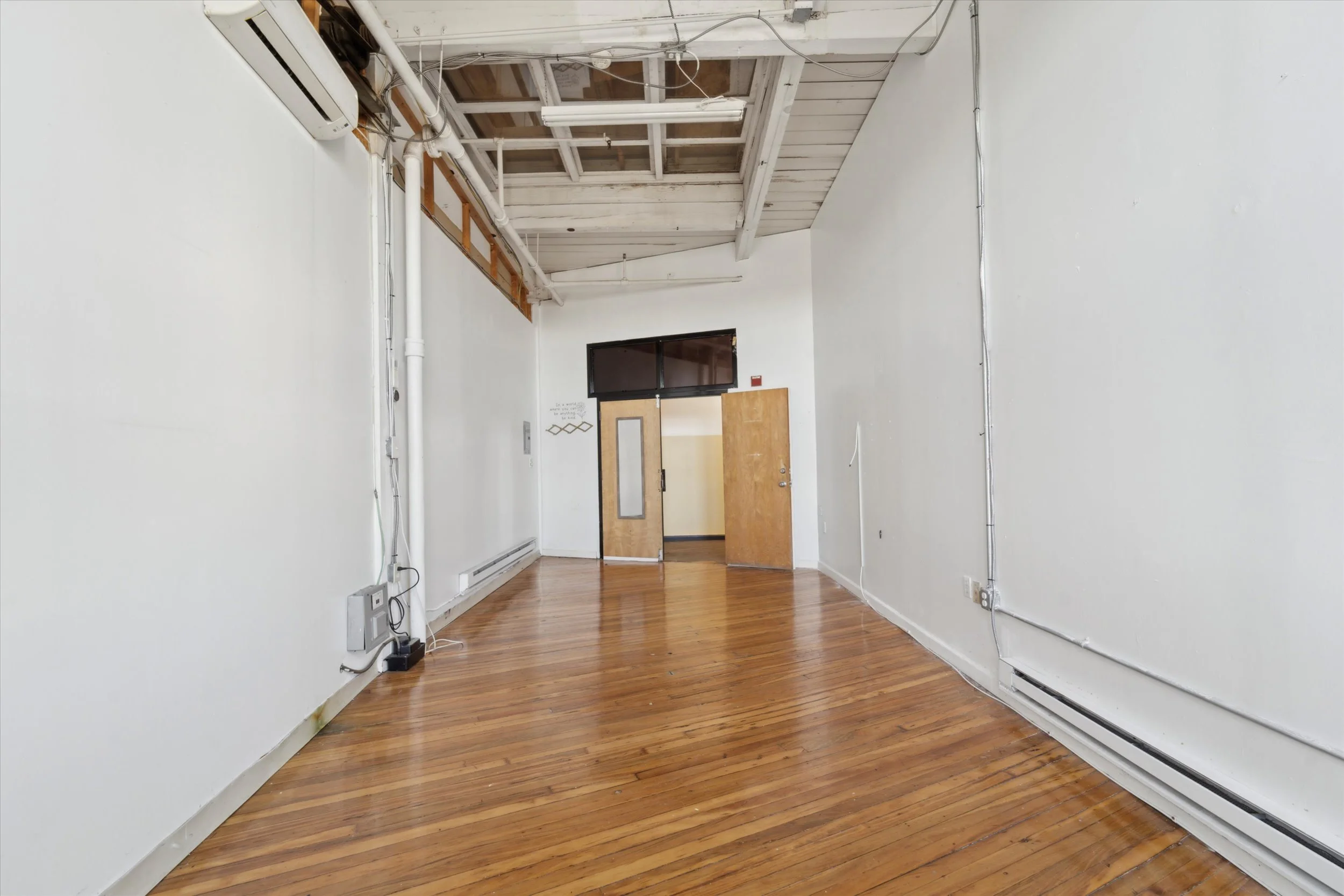 03-6139 Germantown Ave06.jpg