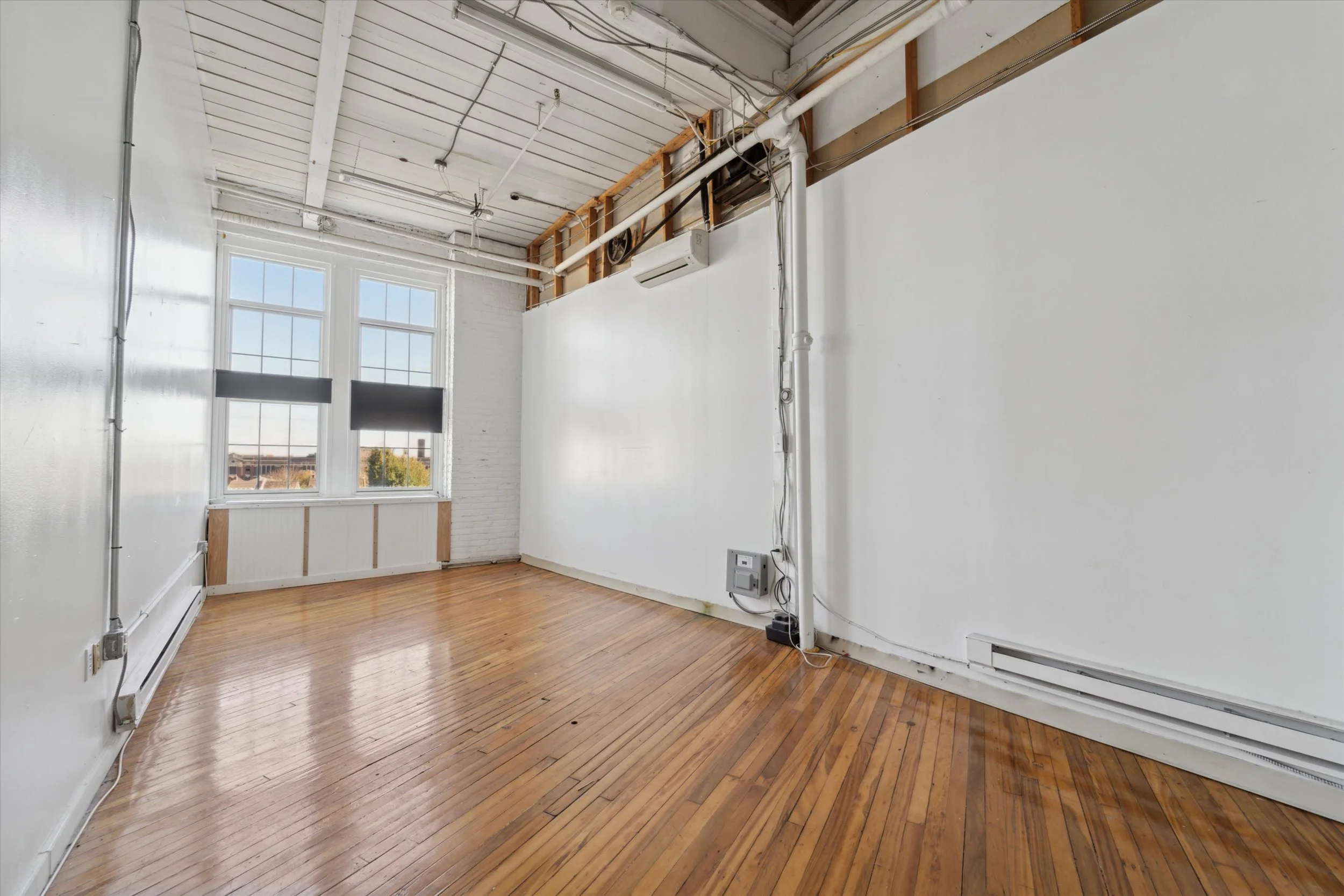 09-6139 Germantown Ave04.jpg