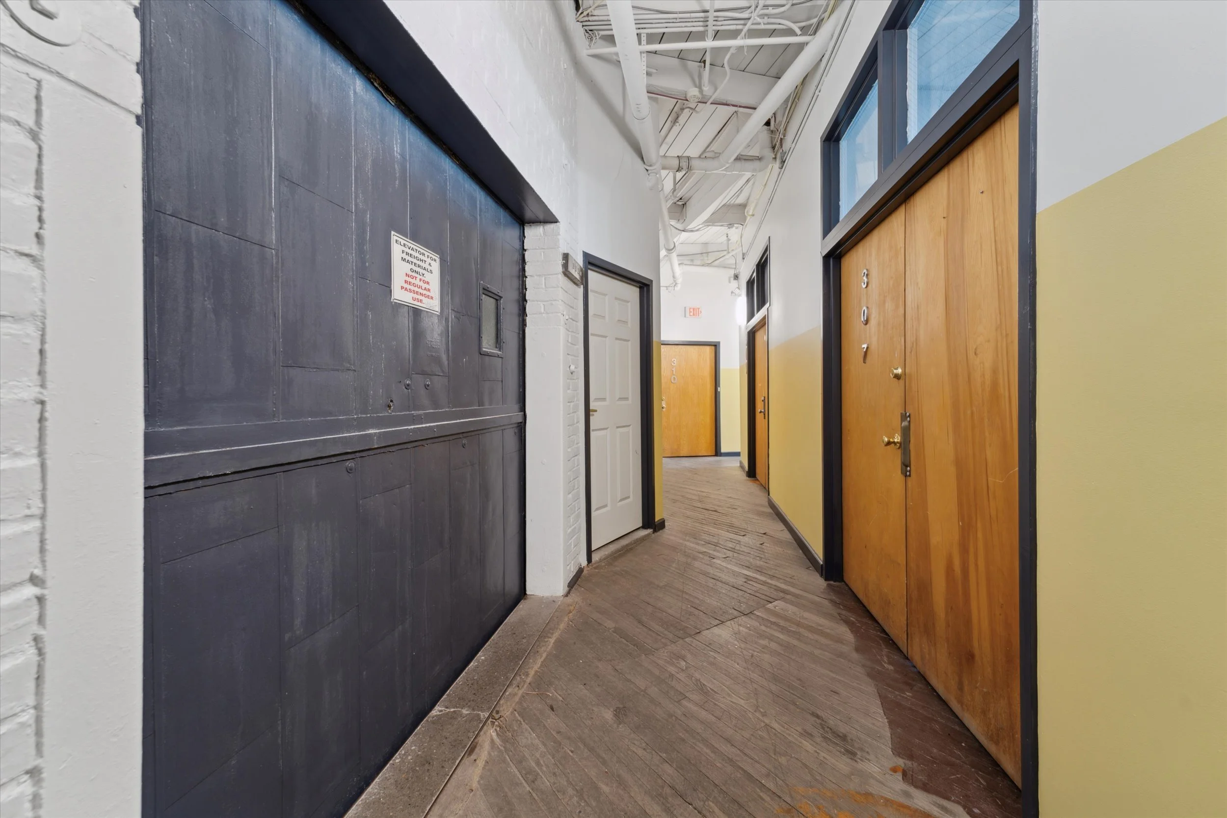 12-6139 Germantown Ave07.jpg