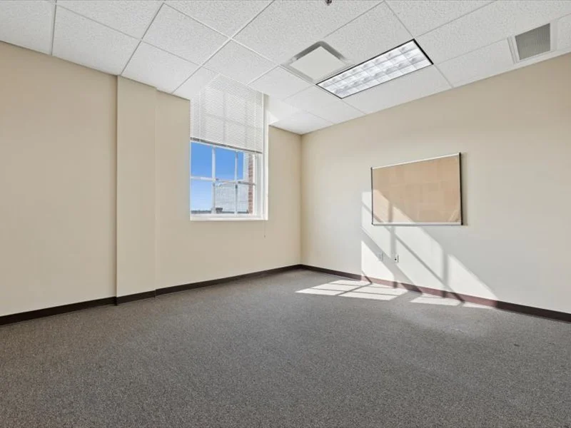 03-401 DeKalb St_03.jpg