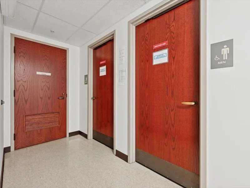 12-401 DeKalb St_12.jpg