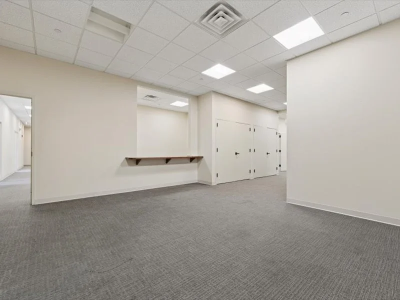14-401 DeKalb St_14.jpg