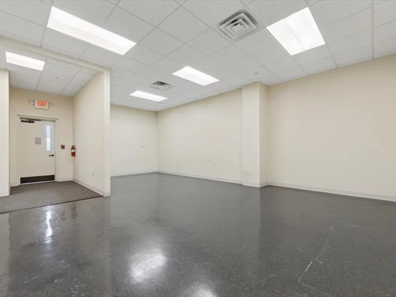 18-401 DeKalb St_18.jpg