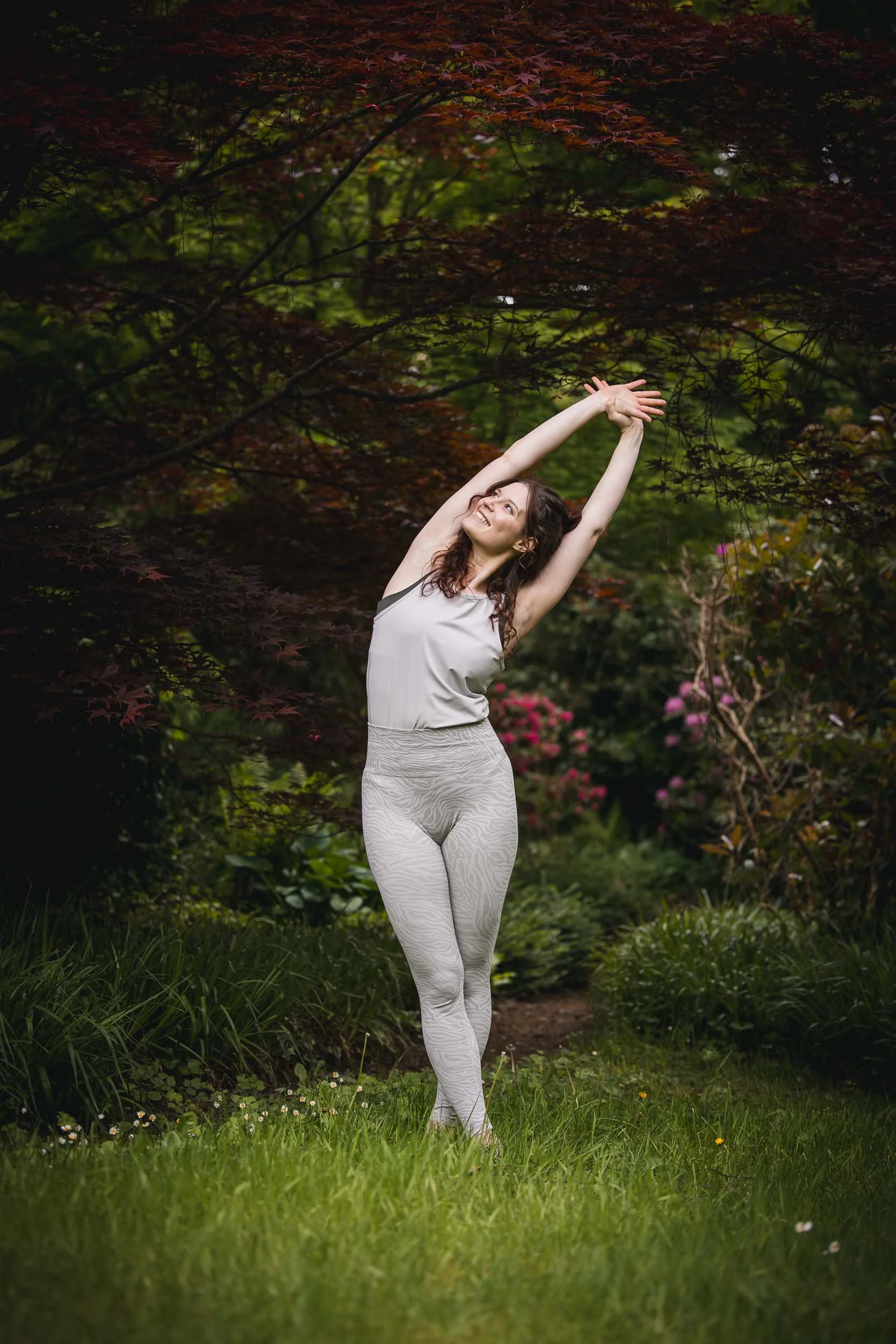 Hatha Yoga Grundkurs München, kleine Gruppe, Fokus auf Atem und Körperbewusstsein