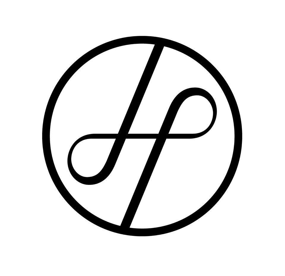theresa klauda yoga fitness in münchen Patrick Broome Yoga Studio Logo München