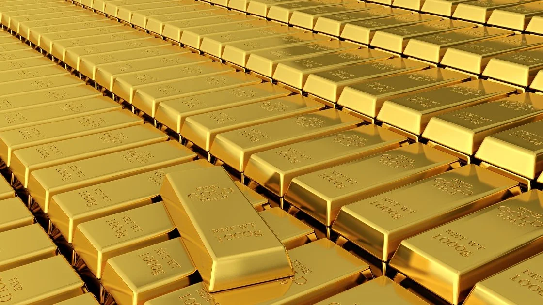 Gold Prices Dip as Investors Await US Payrolls Data