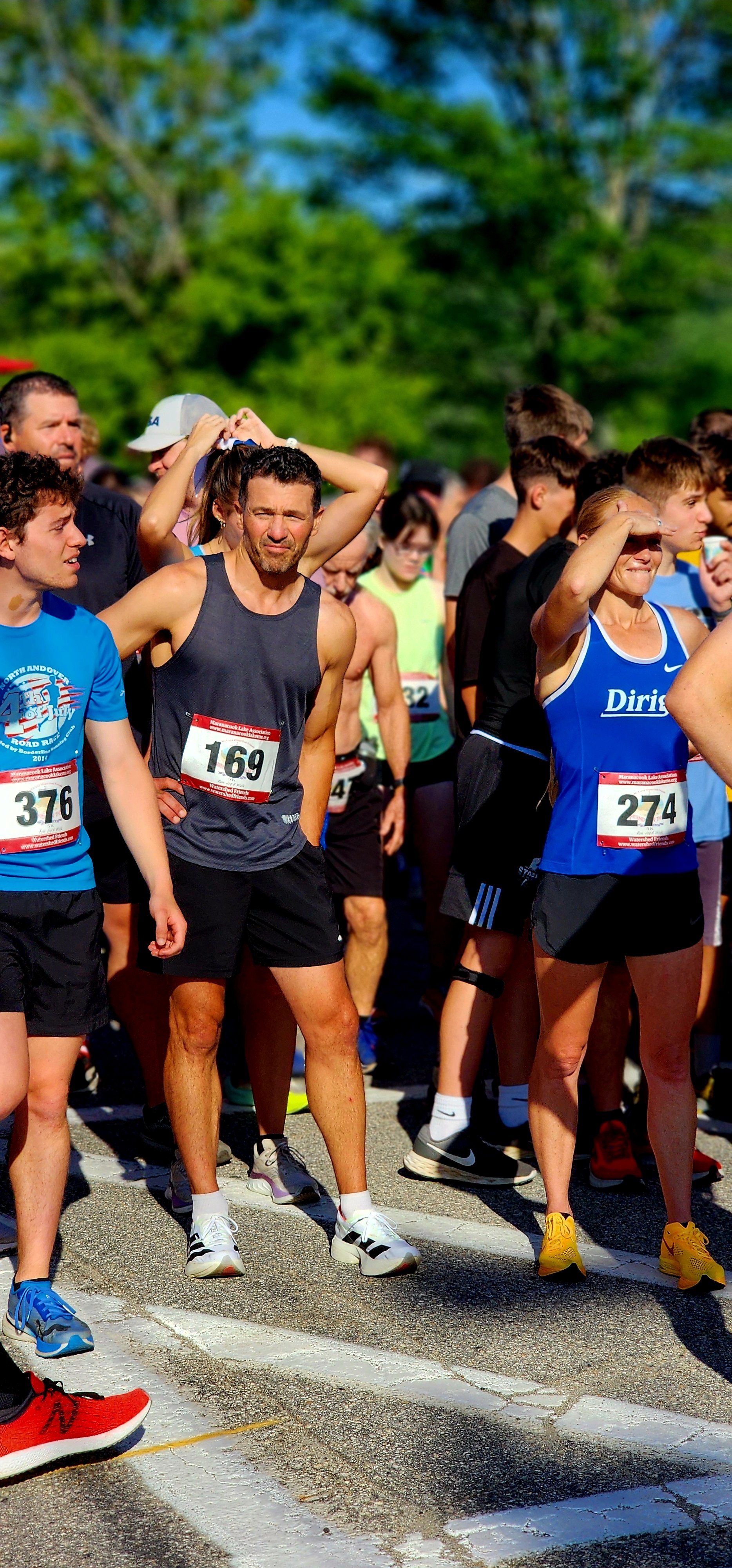 A crowd lining up before the race