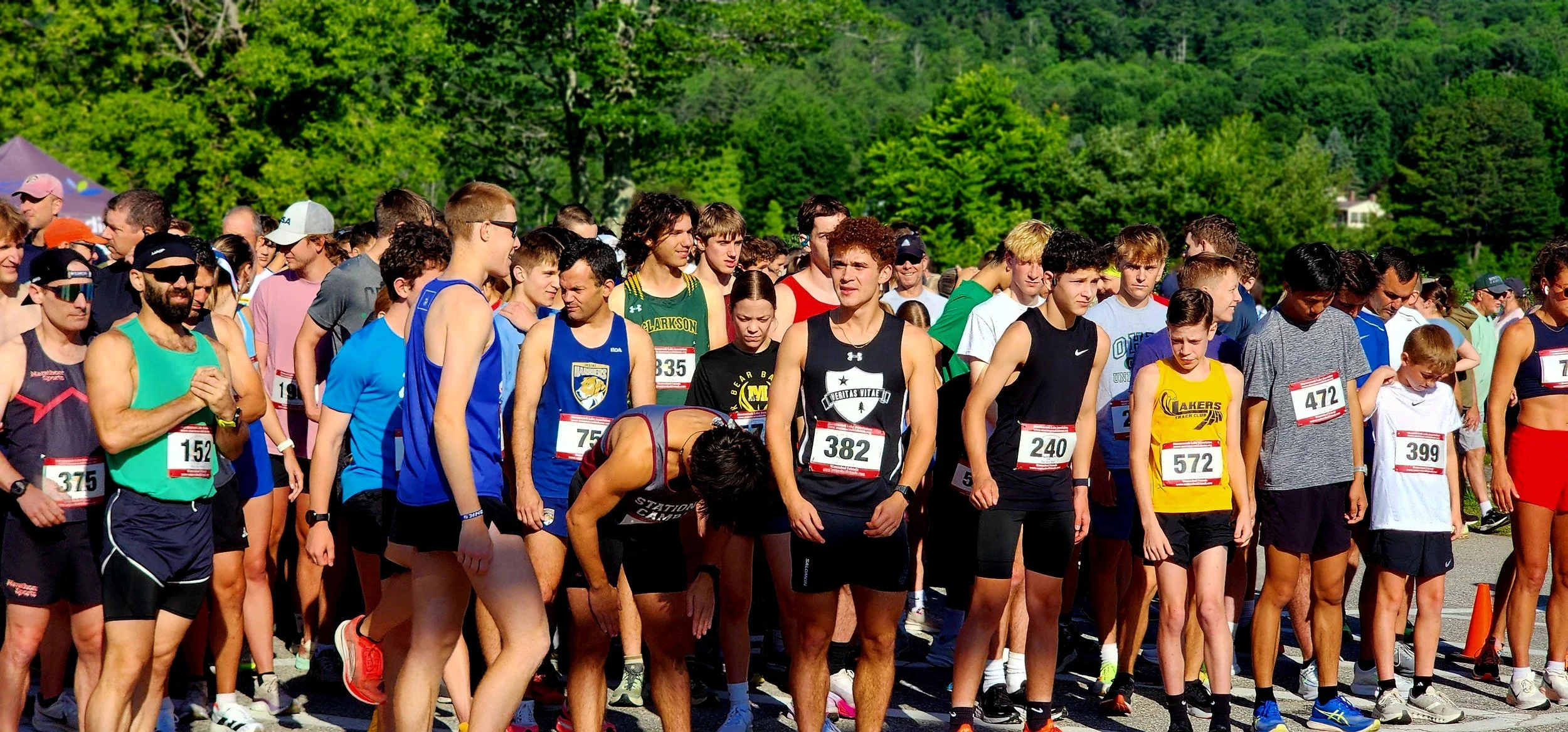 A crowd waiting at the start line