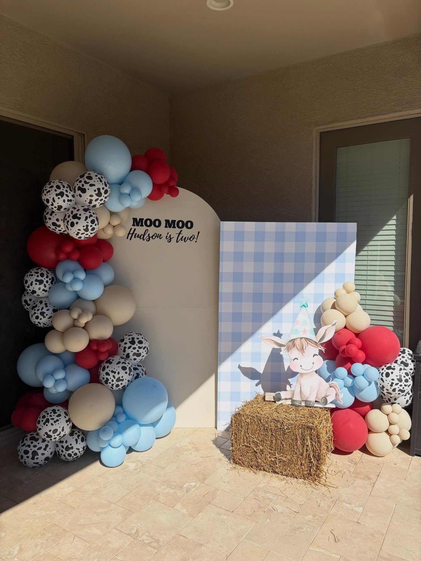 Moo Moo Hudson is TWO! 🐮🤠❤️ Loved celebrating this special little boy 

15 ft of balloons on a 6.5 ft wooden arch backdrop and 5.5 ft wooden rectangle backdrop, including a hay bale and a custom foam cutout 

#scottsdaleballoons #scottsdaleballoons