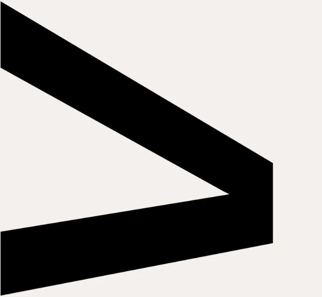 Saurce | Brand Style Thin Inversed Square - beige background, arrow right | Digital Strategy & Commercial Advisory for business and marketing leaders