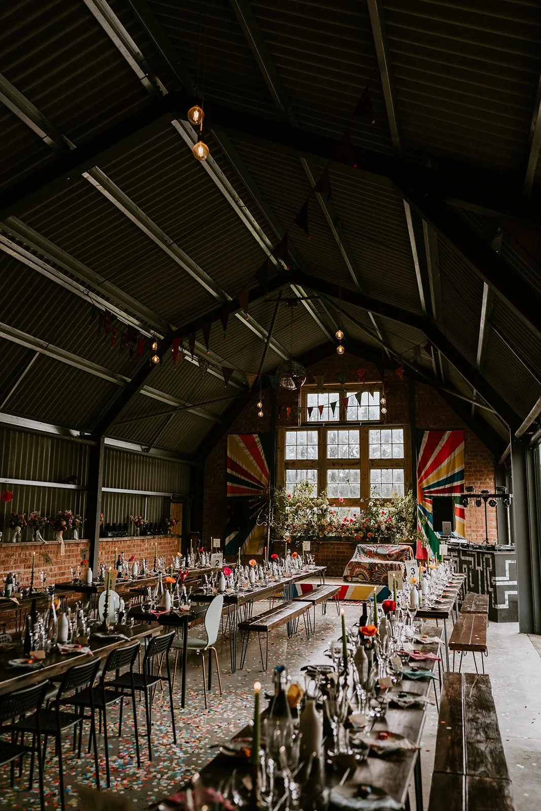 Giraffe-Shed-alternative-wedding-venueGiraffe-Shed-trailer-park-accommodationl&r_the-giraffe-shed_alternative_festival_wedding_chloe-mary (45 of 86).jpg