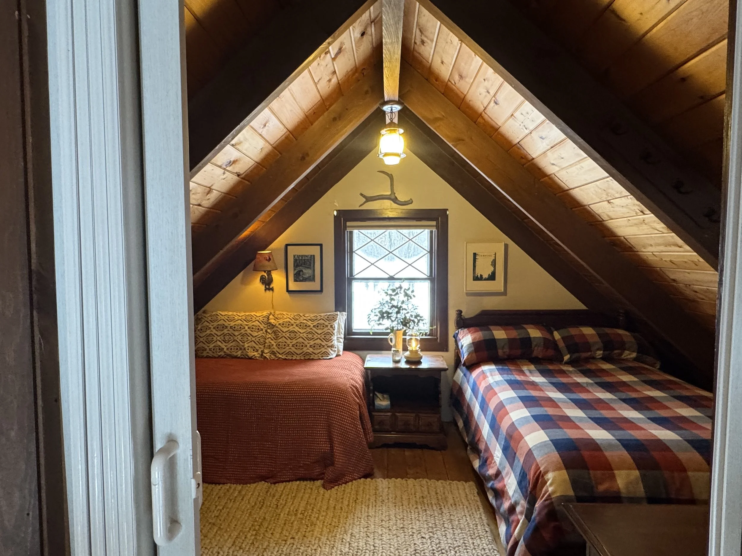 Second floor bedroom with Full and Twin beds.