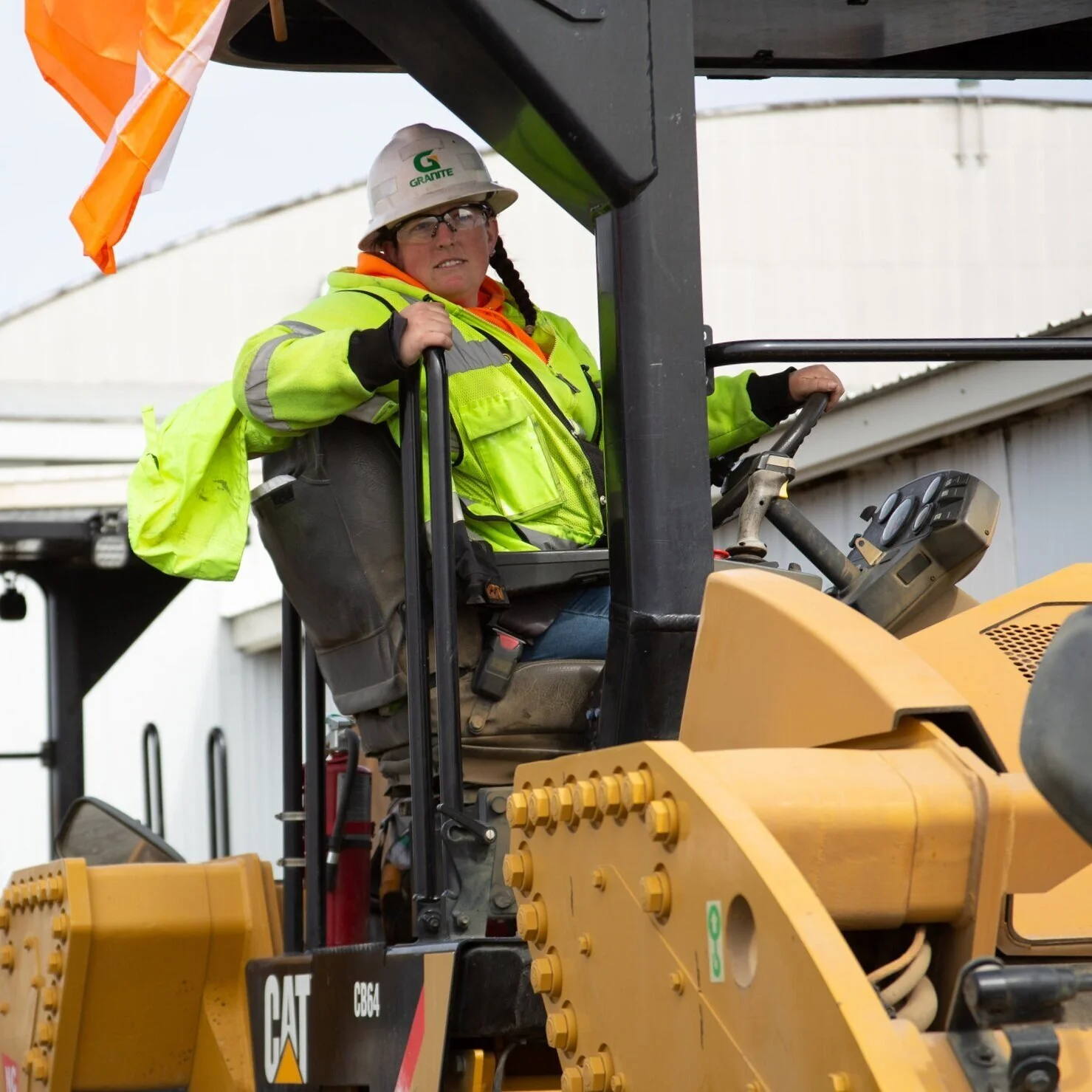 Page 39-3_GE_190405_N78.jpg