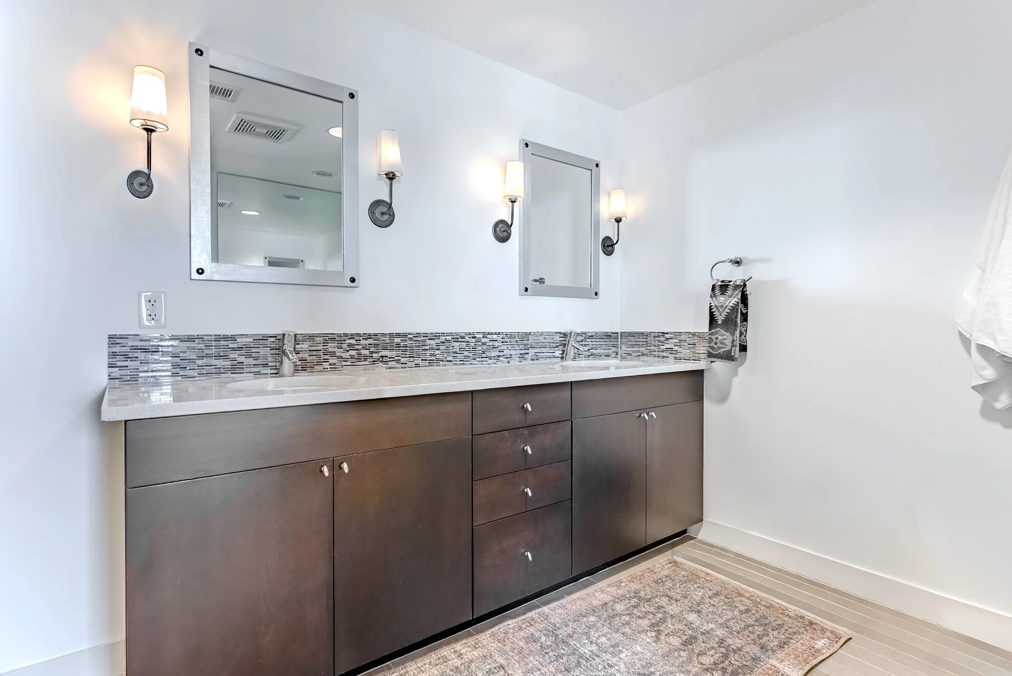 2229 Blake Street No. 709 (25 of 34).jpg