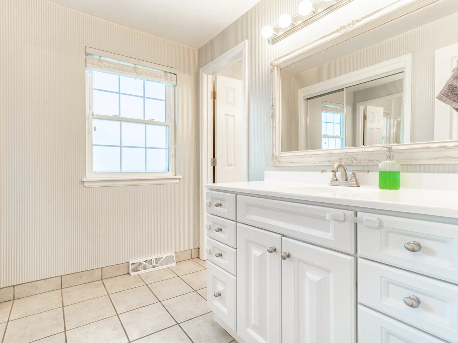 7223 Routt Drive (20 of 33).jpg