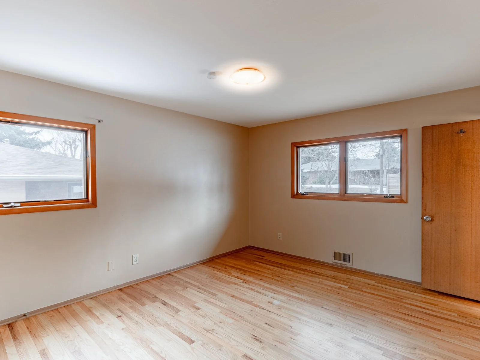 3680 S Glencoe Street (10 of 26).jpg