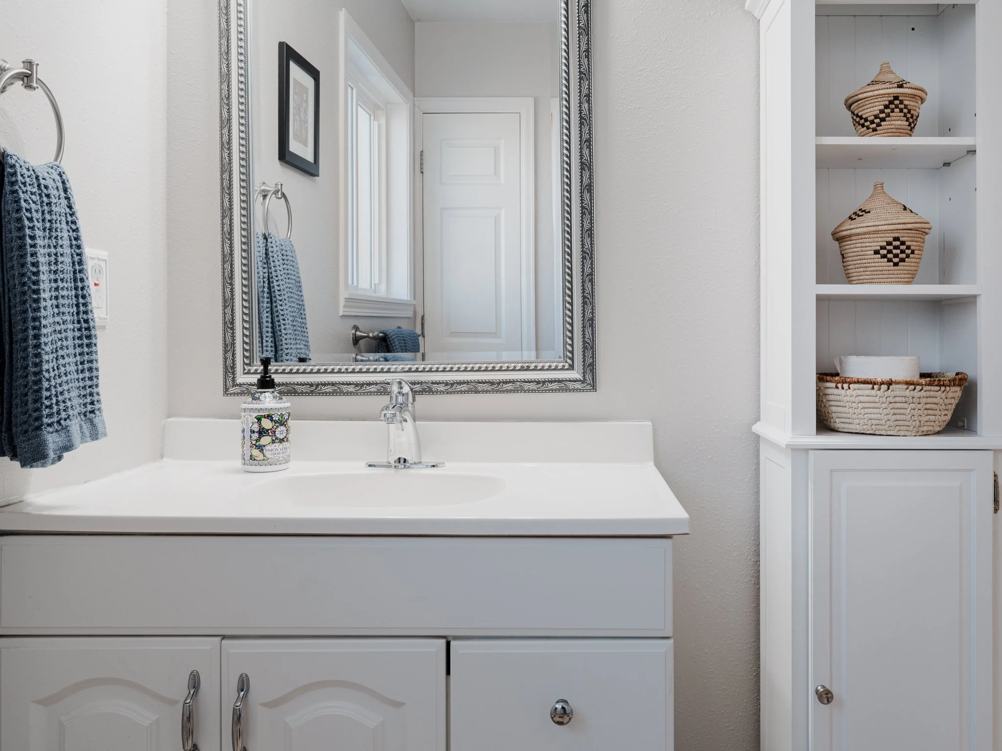 4231 S Cherokee st (11 of 30).jpg