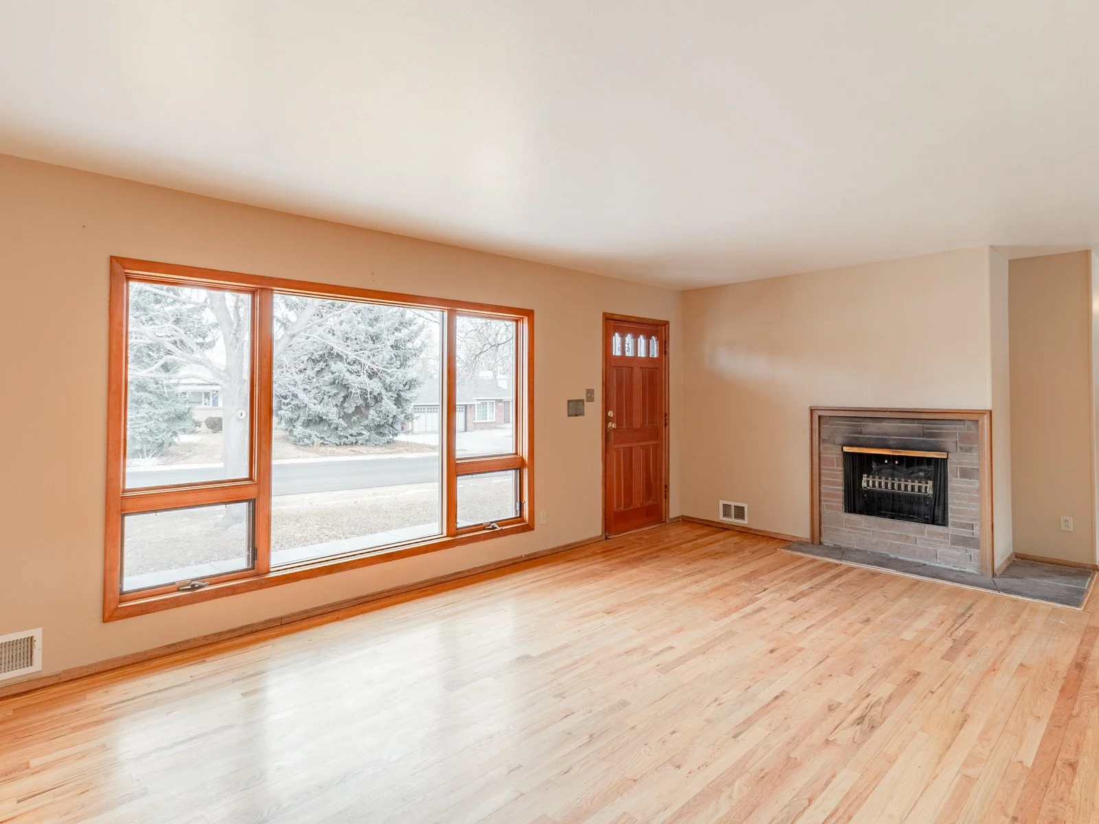 3680 S Glencoe Street (4 of 26).jpg