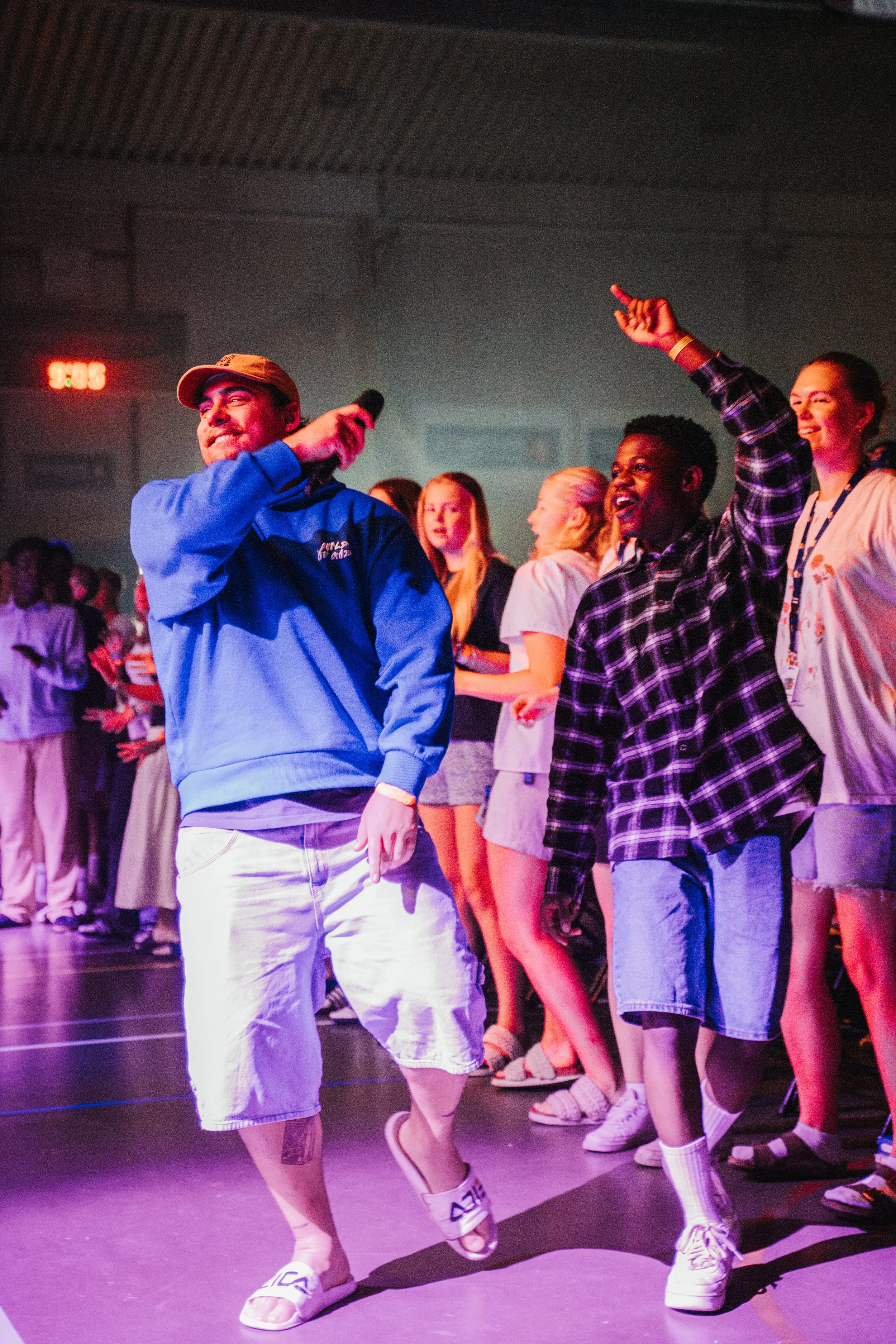 God stemning under lovsang