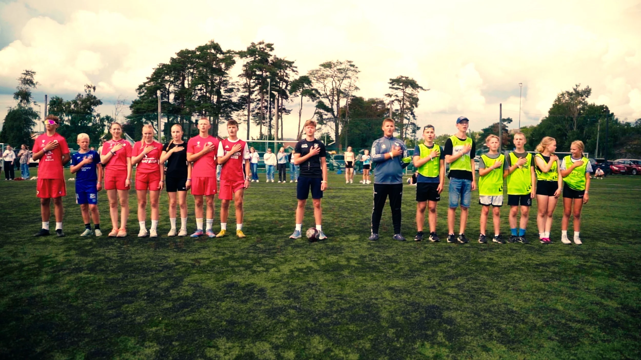 To lag klare for en episke runde fotball