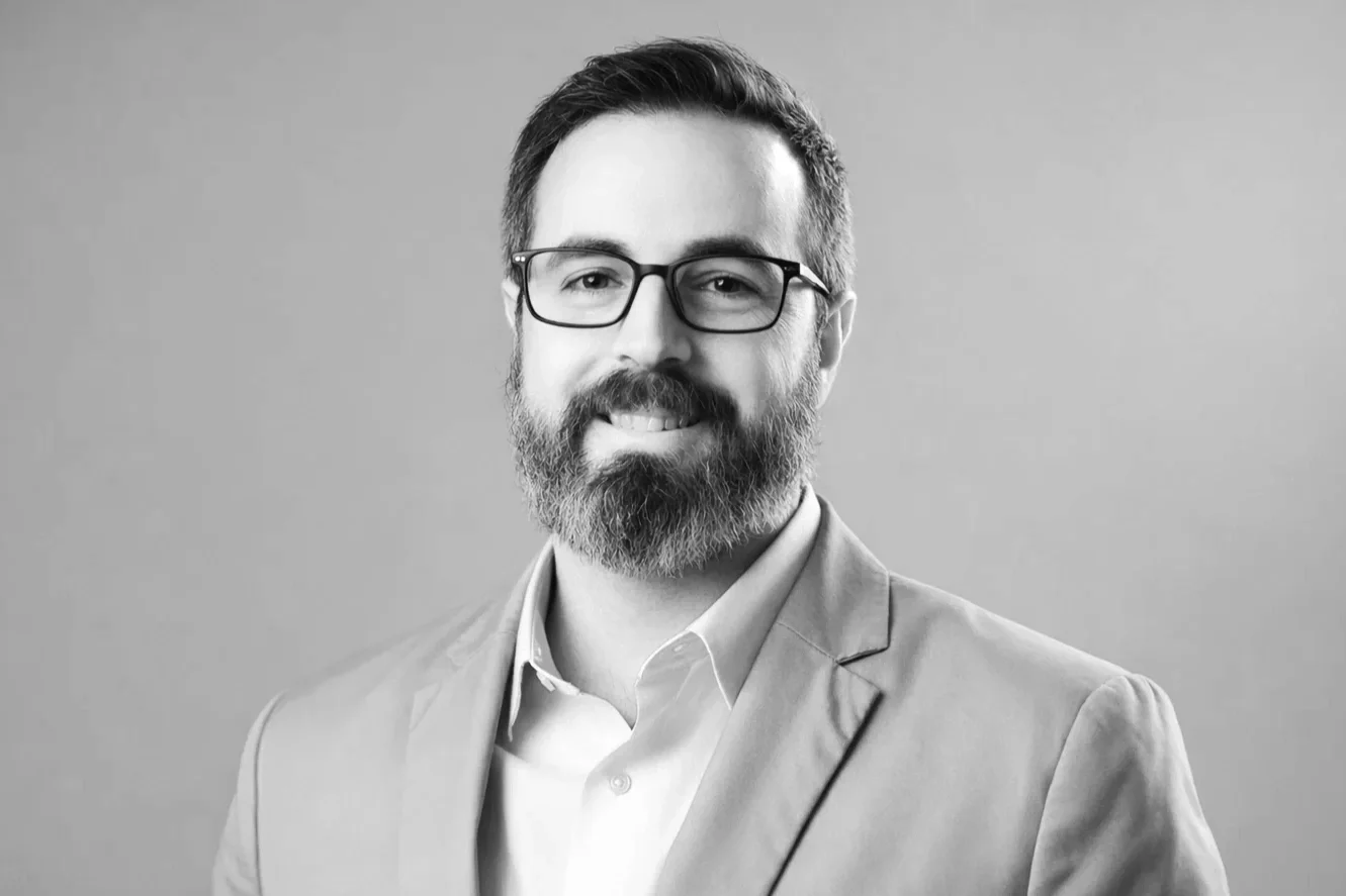 Simeon Foster headshot, vice president of operations at audio visual company OAV, about us page on website.