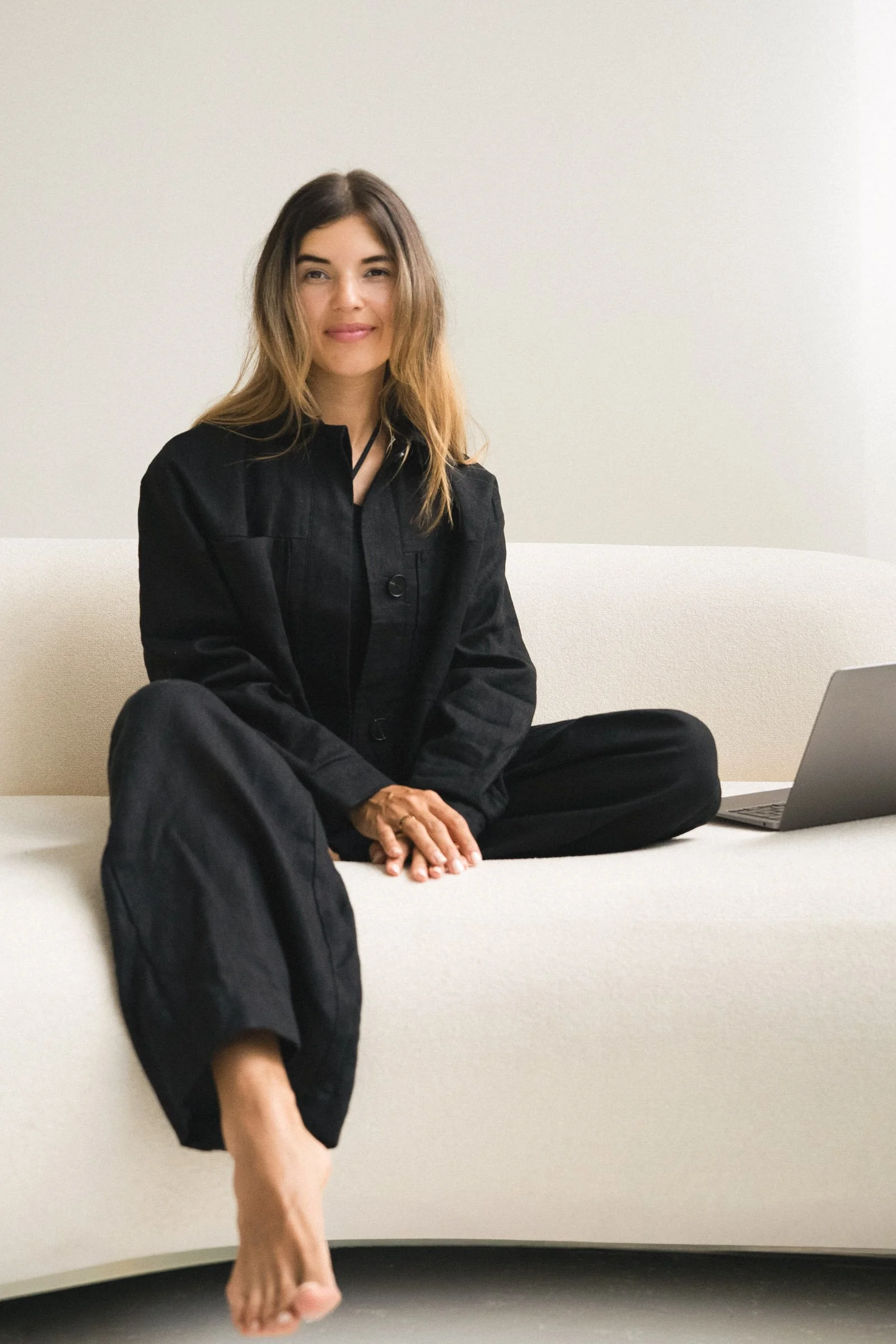 2026-01-sofa laptop nadine sofa-10.jpg