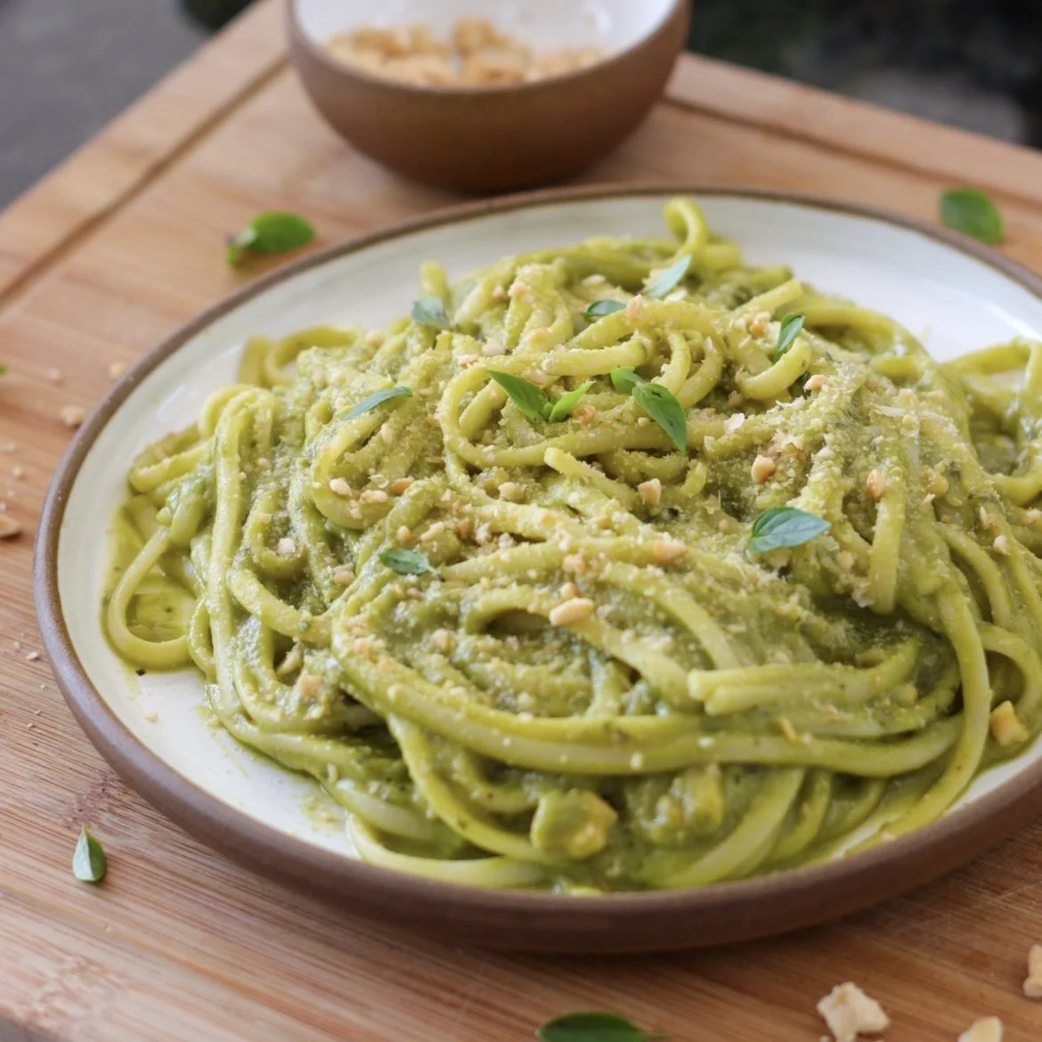 Macarrão ao Pesto de Abacate