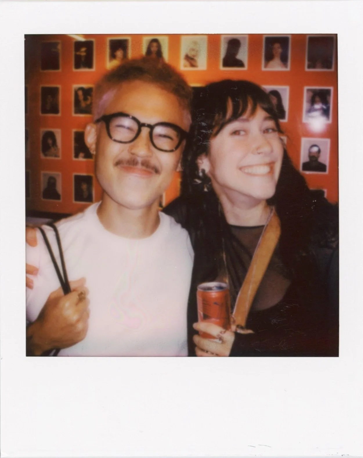 agosto foi assim :)))

eu e a mica fazendo cara feia
qm &eacute; qm? @comida.sem.regra 

v&iacute;cioooo @ffv_cafe 

melhor cookie de match&aacute; do mundo by @leokazuya comi uns 4 🌈

no cine com meu am&ocirc; @rafa_figueredo 

@s2marilin minha div