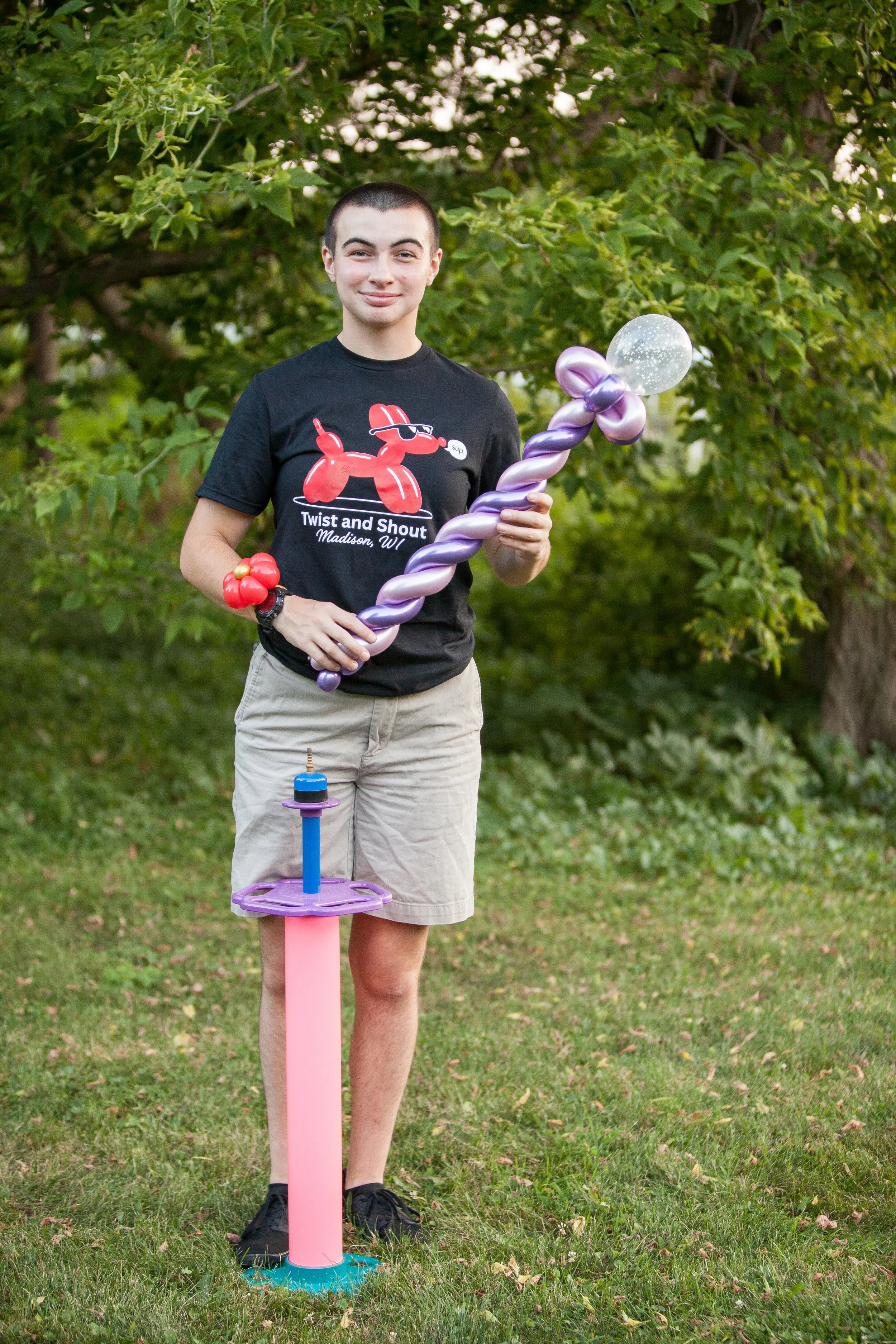 Balloon Twisting artist Madison Wisconsin Balloon Twisting