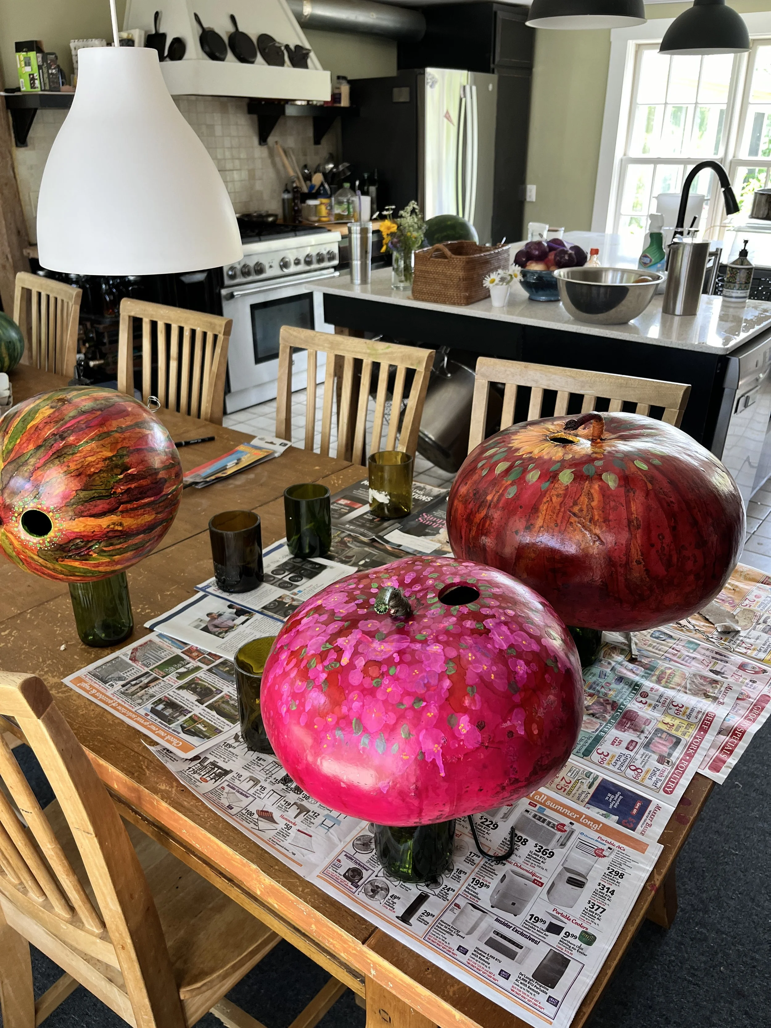 so much fun working the gourds into bird houses 