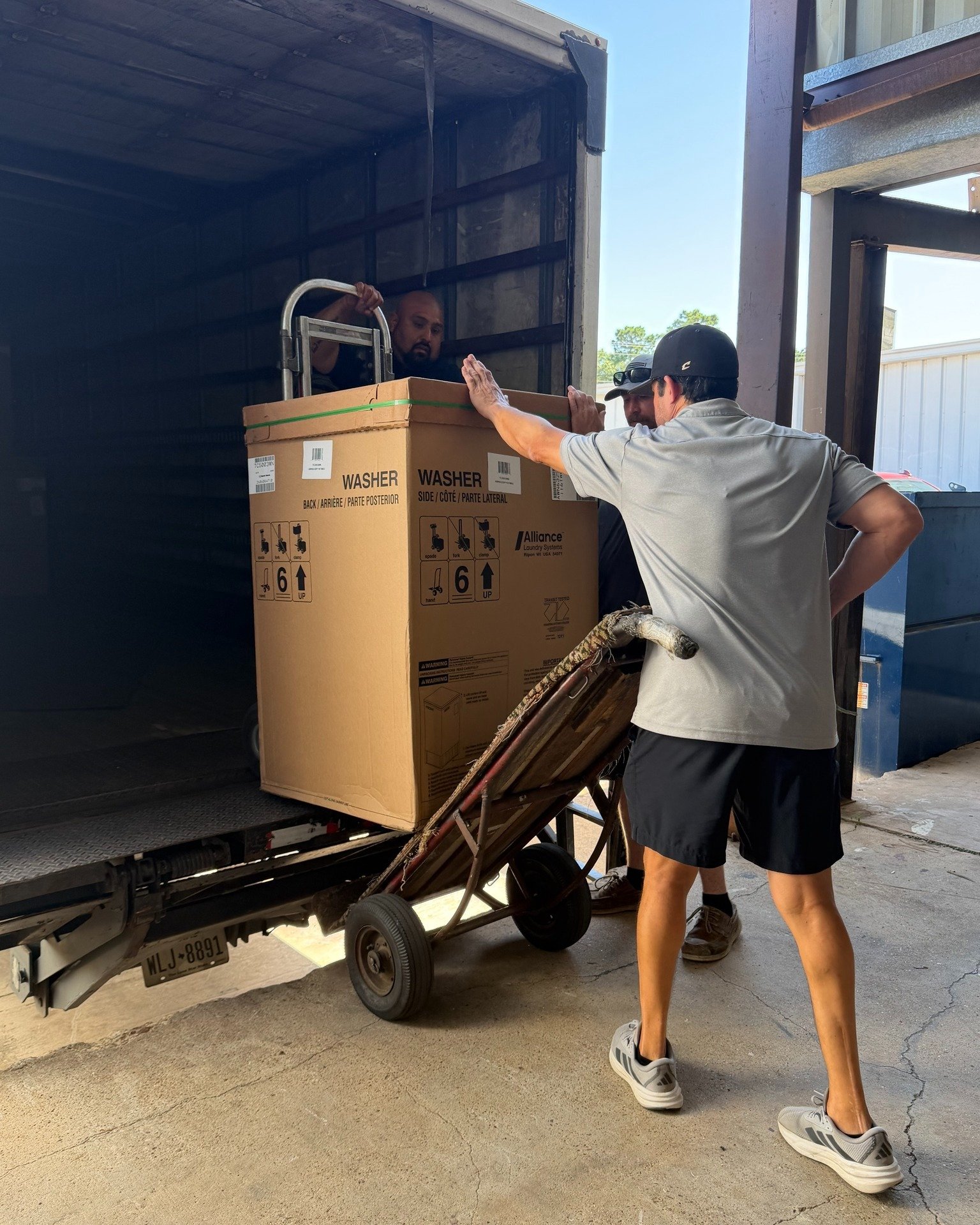 From our truck... to your laundry room.

Another load of Speed Queen has arrived, and we can't wait to start delivering them across Polk County and beyond.

Built to last. Ready to work.

📍 Owen Furniture
🚚 Delivery &bull; ♻️ Haul-Off &bull; 💳 Fin