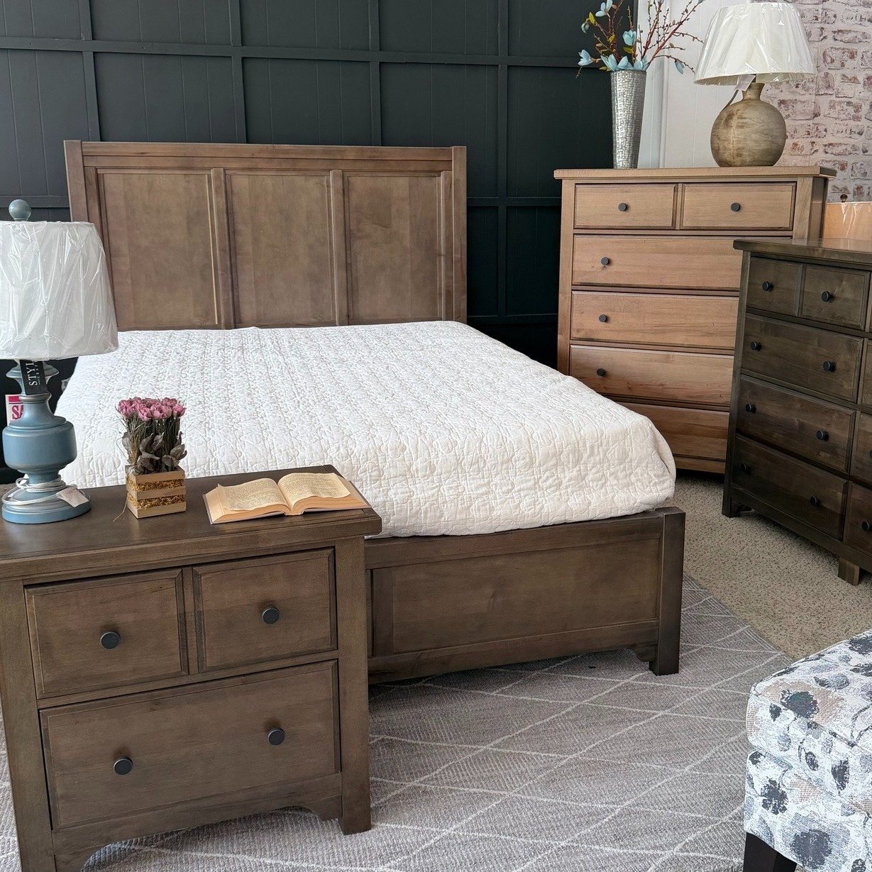 Furniture shopping shouldn't be hard.

At Owen Furniture, we make it simple.

✔ Delivery

✔ Haul Away

✔ Financing

✔ Friendly hometown service

We'll help you from the moment you walk through our doors until your new furniture is in your home.

Stop