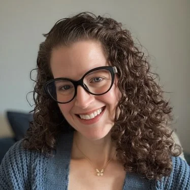 AnaLisa Rutstein headshot photo