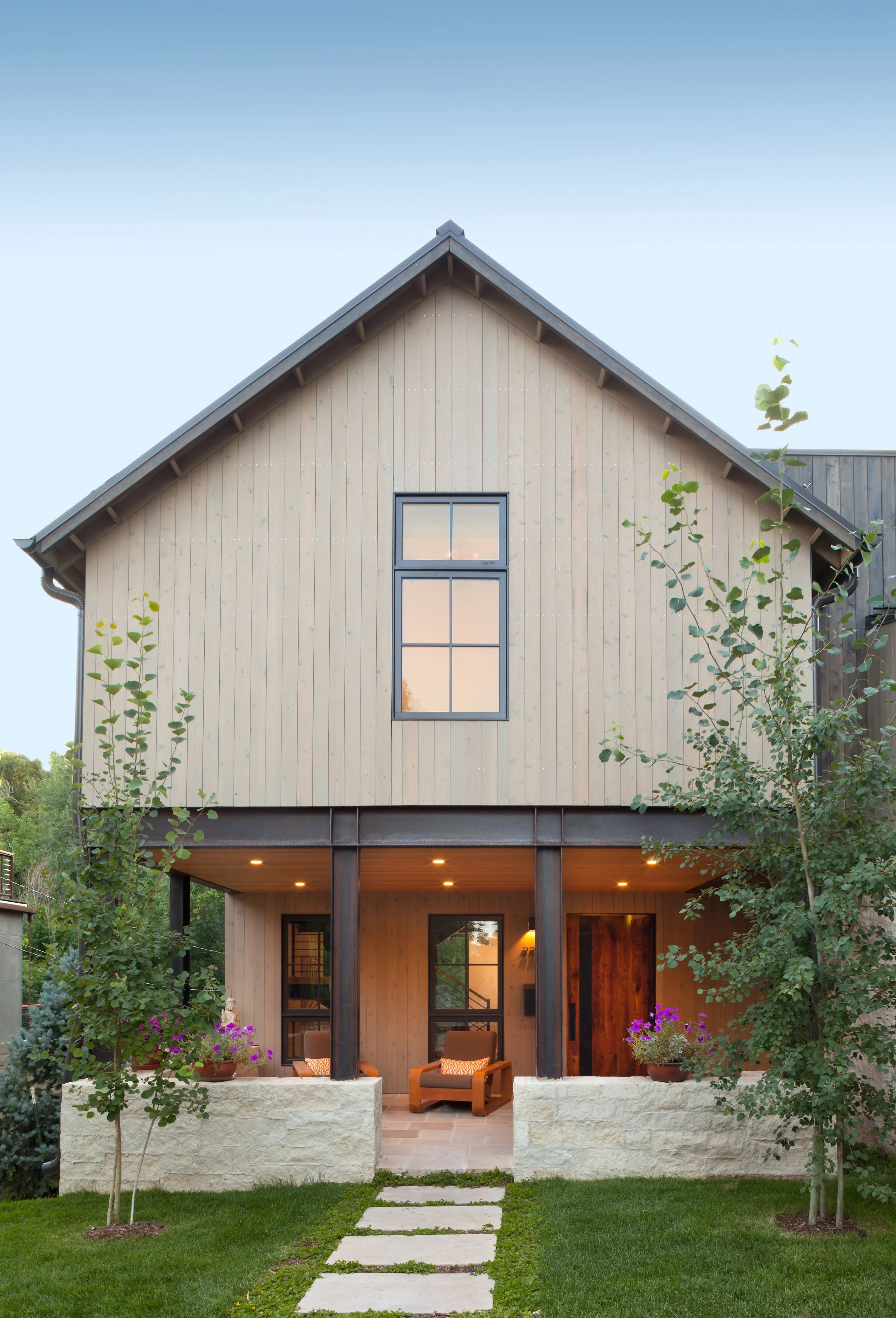 13-Front Roofline copy.jpg