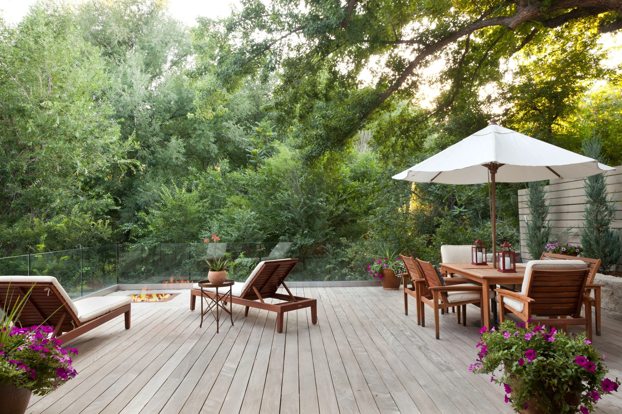 5 -Outdoor deck copy.jpg