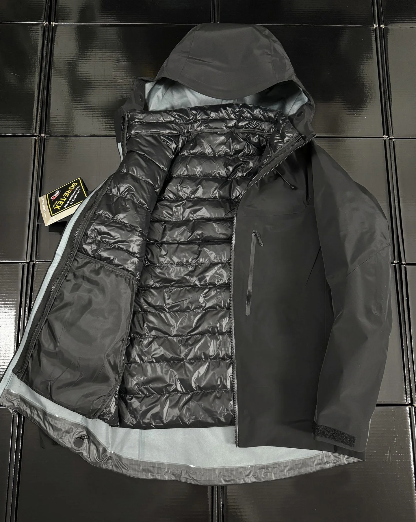 Black AR AP SV6 Outdoor 3-in-1 With Diy Logo Puffer Jacket Three Ways to Wear Removable Down Coat Recco GORE-TEX Triple-proof Technology Windproof Waterproof Outwear