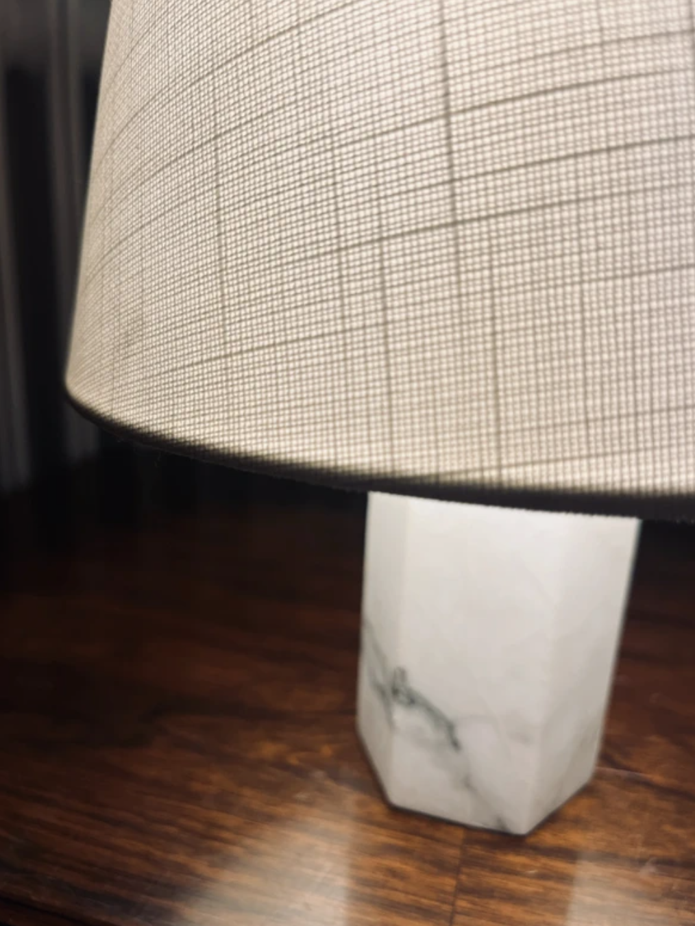 Marmeren Tafellamp met Katoenen Kap