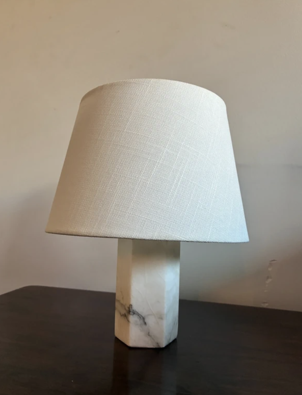 Marmeren Tafellamp met Katoenen Kap
