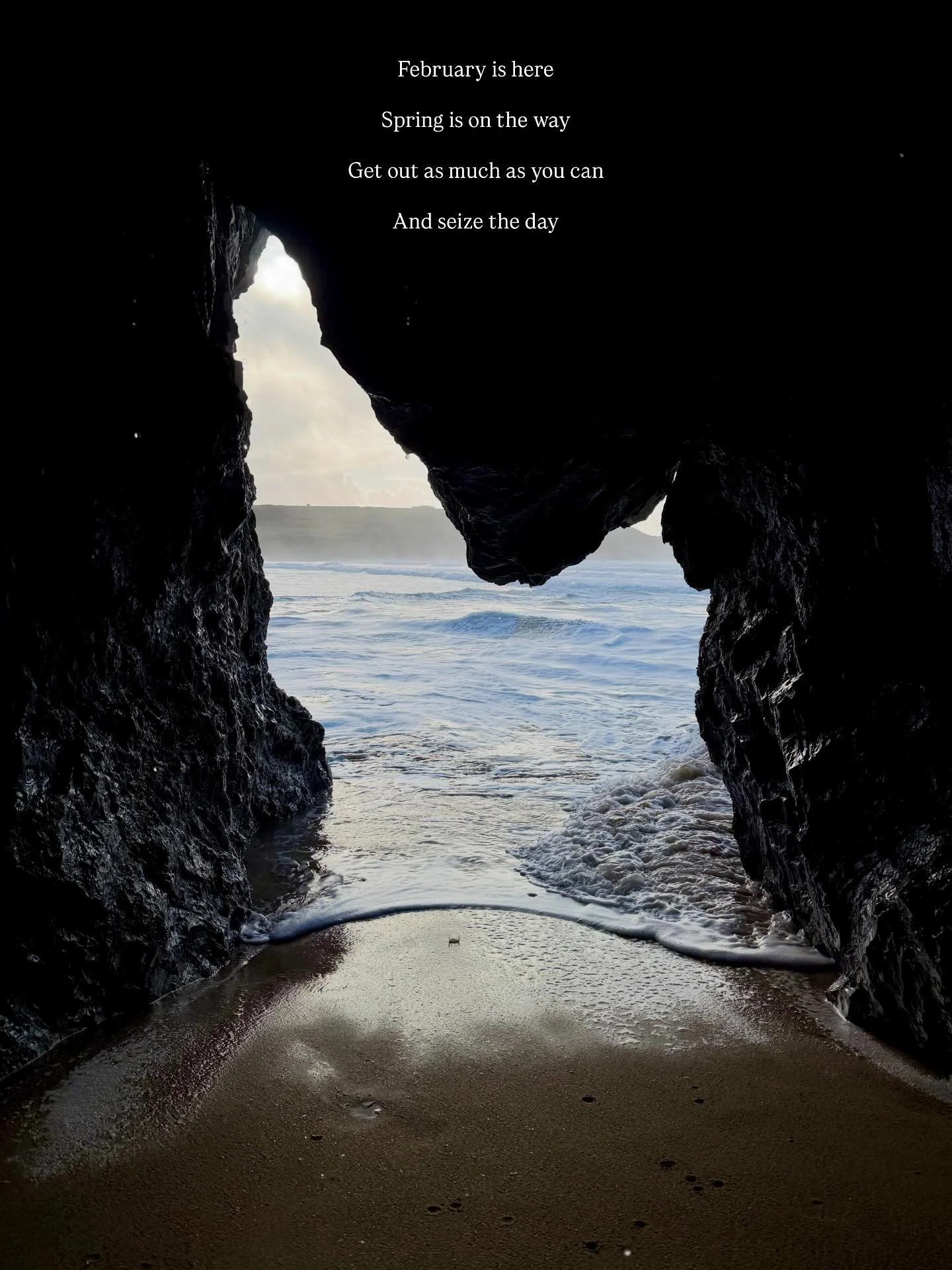 Hello February! We welcome you with open arms! The days are brighter and we are one step closer to spring🌸
Today is a great reminder to keep working towards what you want to achieve. If it didn&rsquo;t happen last month, today is a fresh start to se