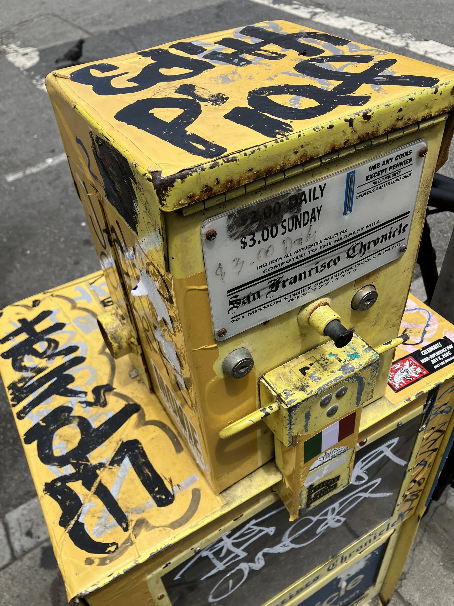 Yellow Graffiti Box_6494.jpg