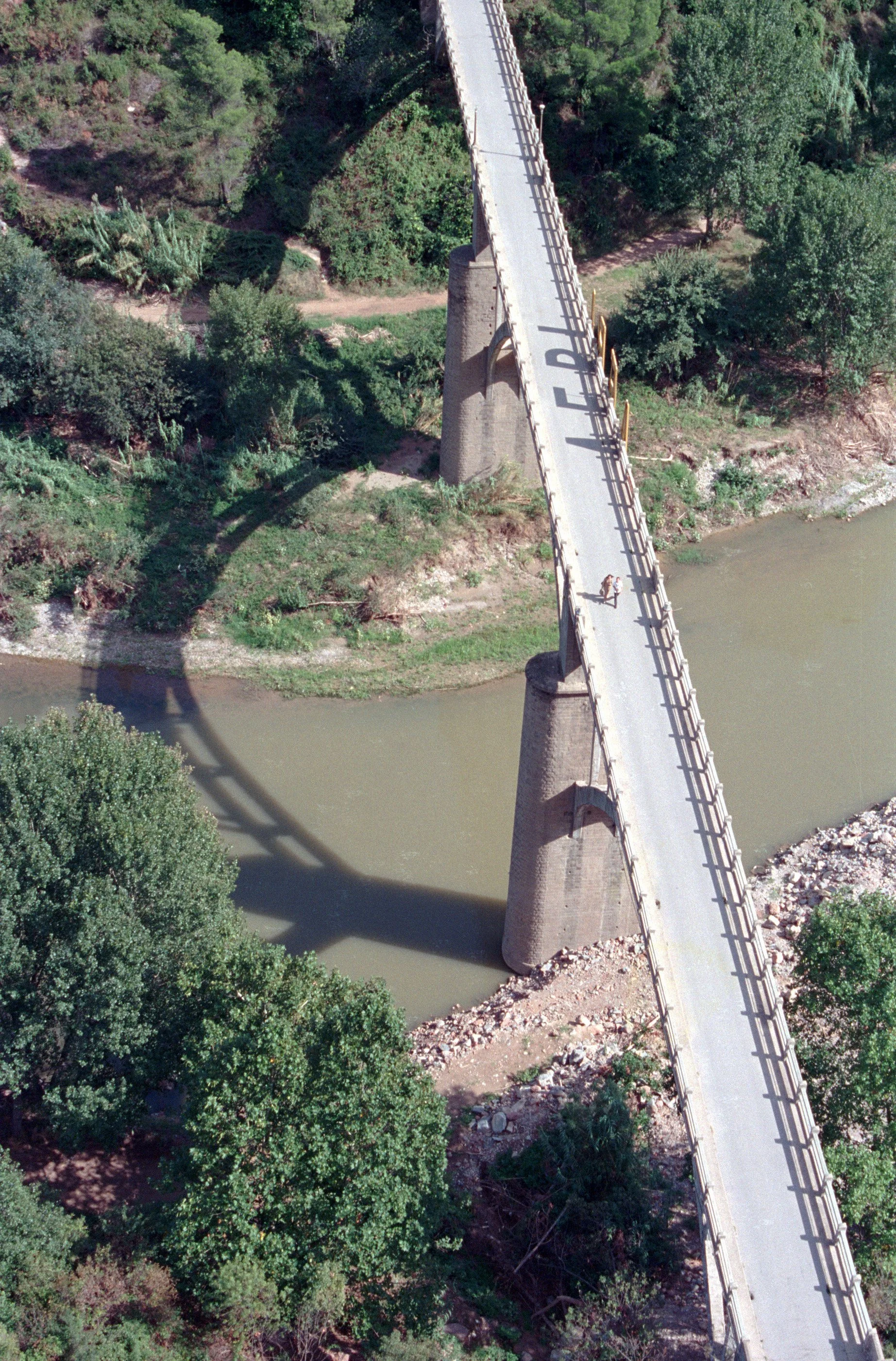 Barcelona 30 bridge.jpg