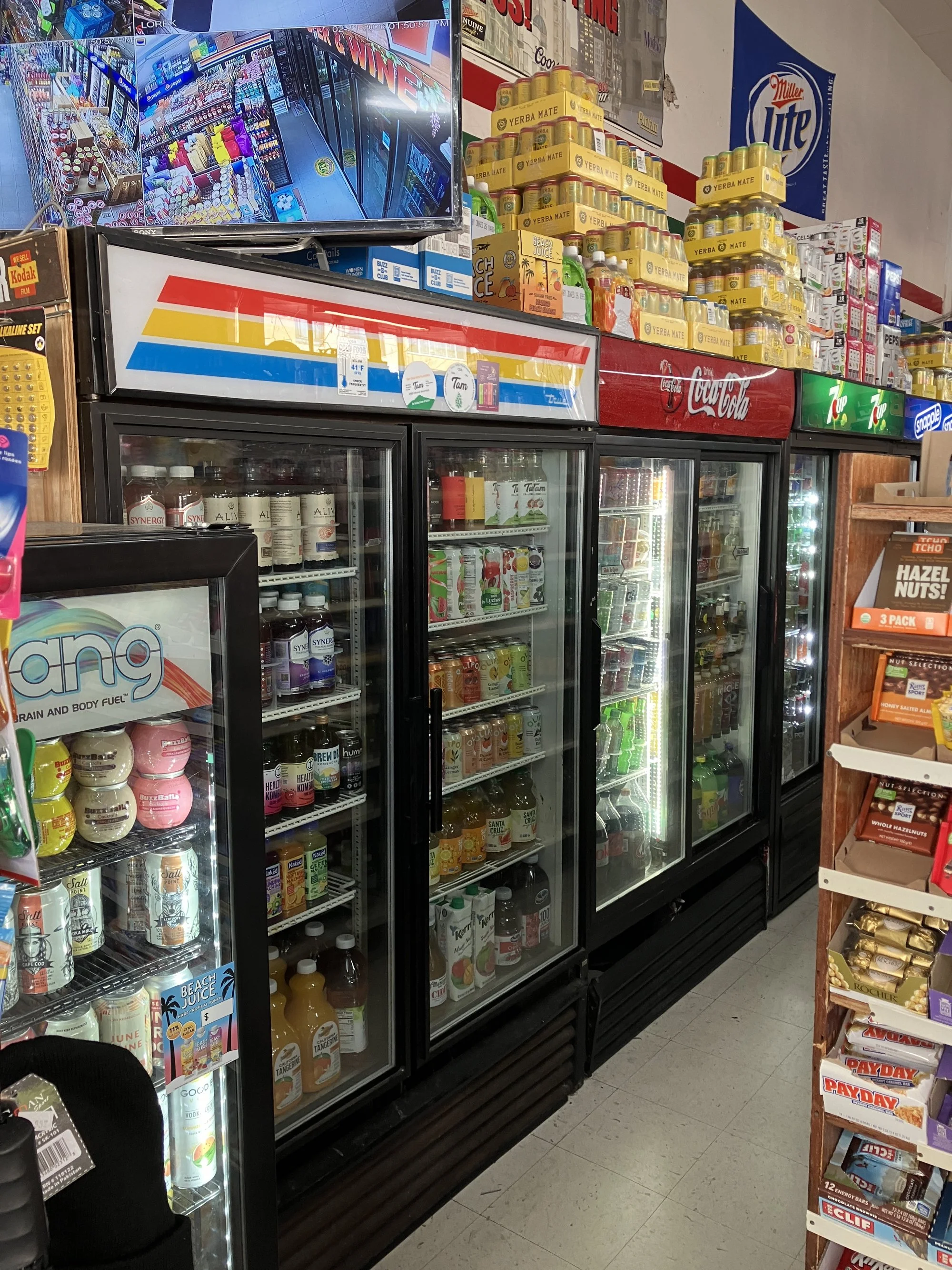 Corner Market_5325.jpg