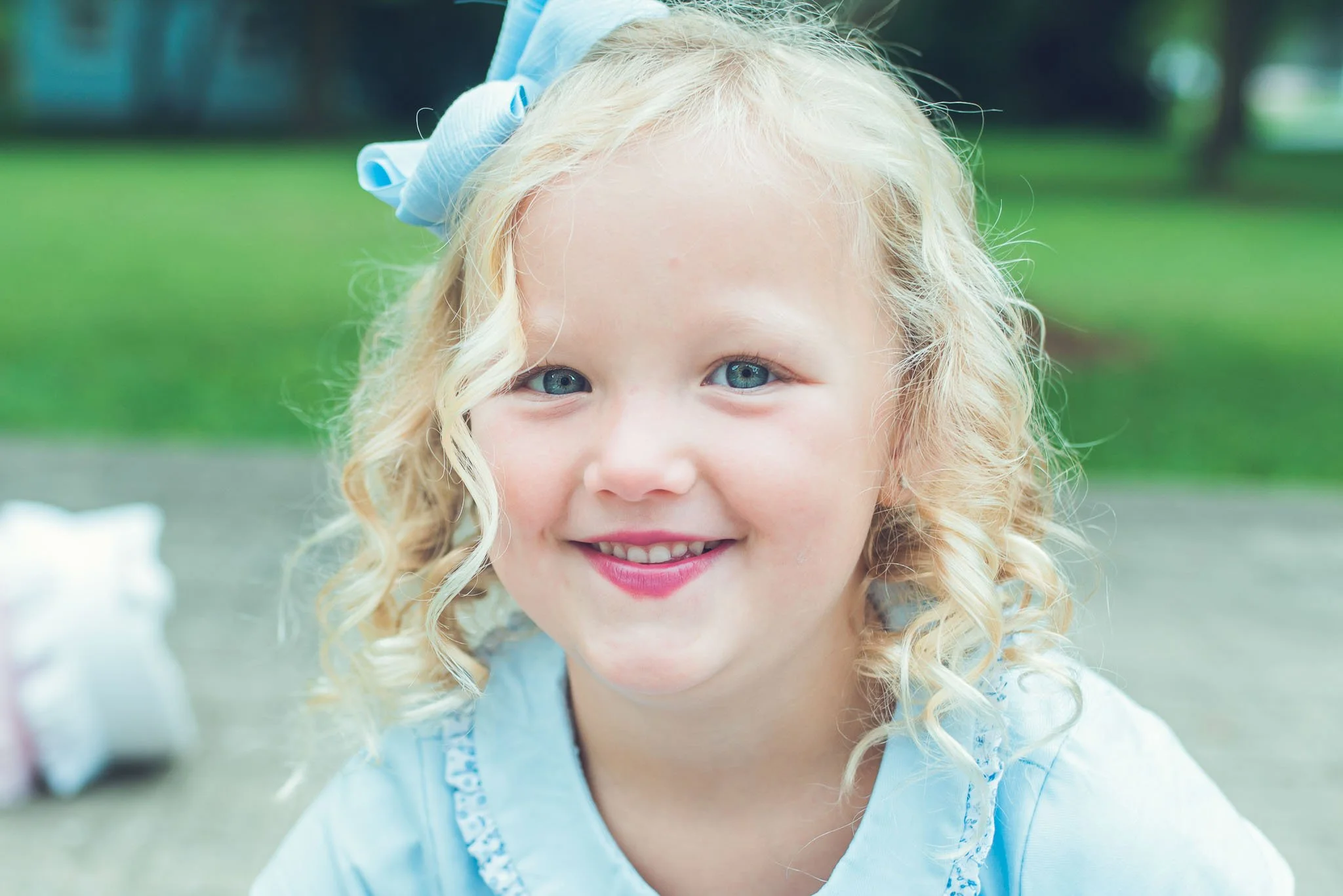 Real, joyful moments captured naturally. Stress-free lifestyle and family photography sessions that showcase authentic connections and memories.