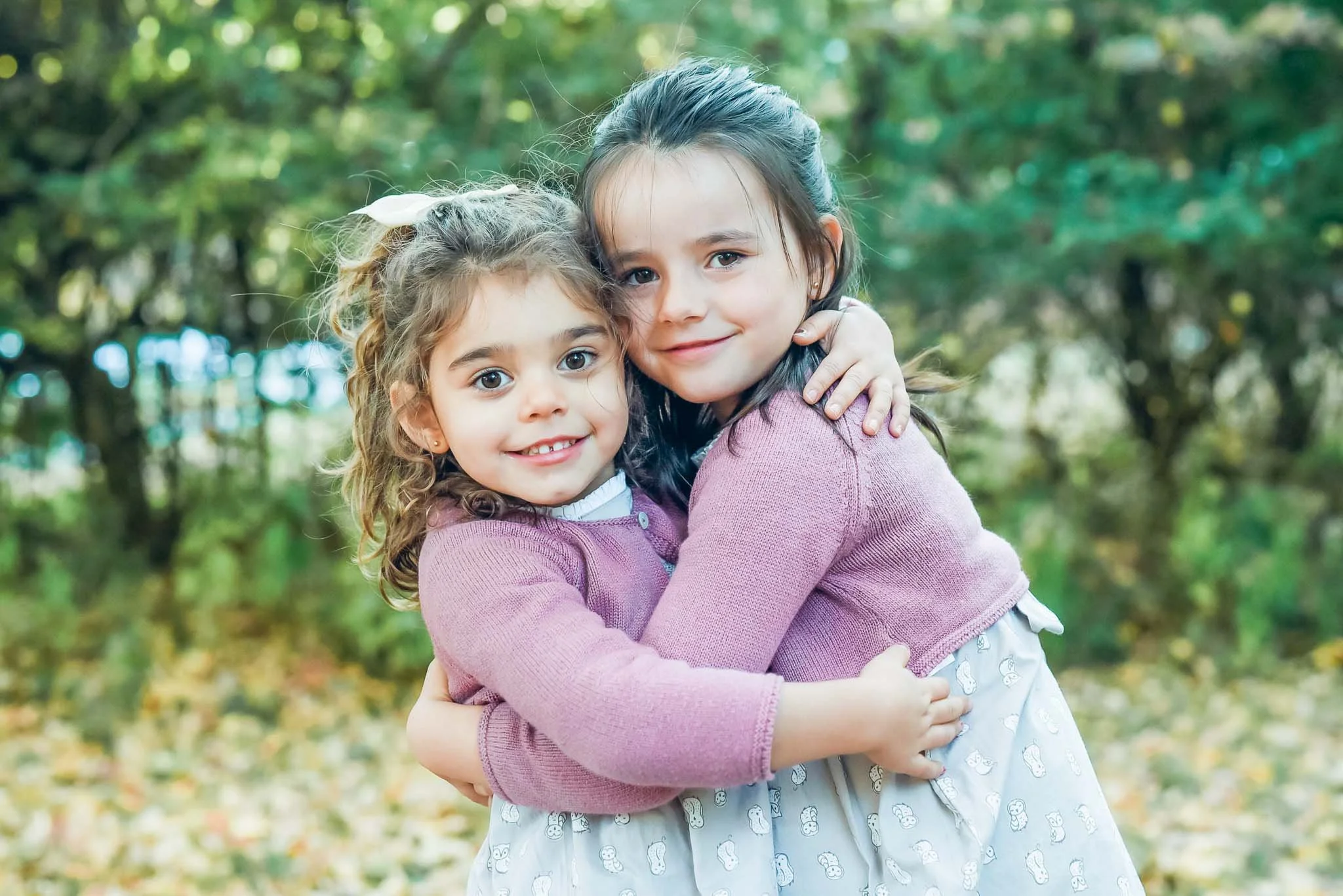 Real, joyful moments captured naturally. Stress-free lifestyle and family photography sessions that showcase authentic connections and memories.