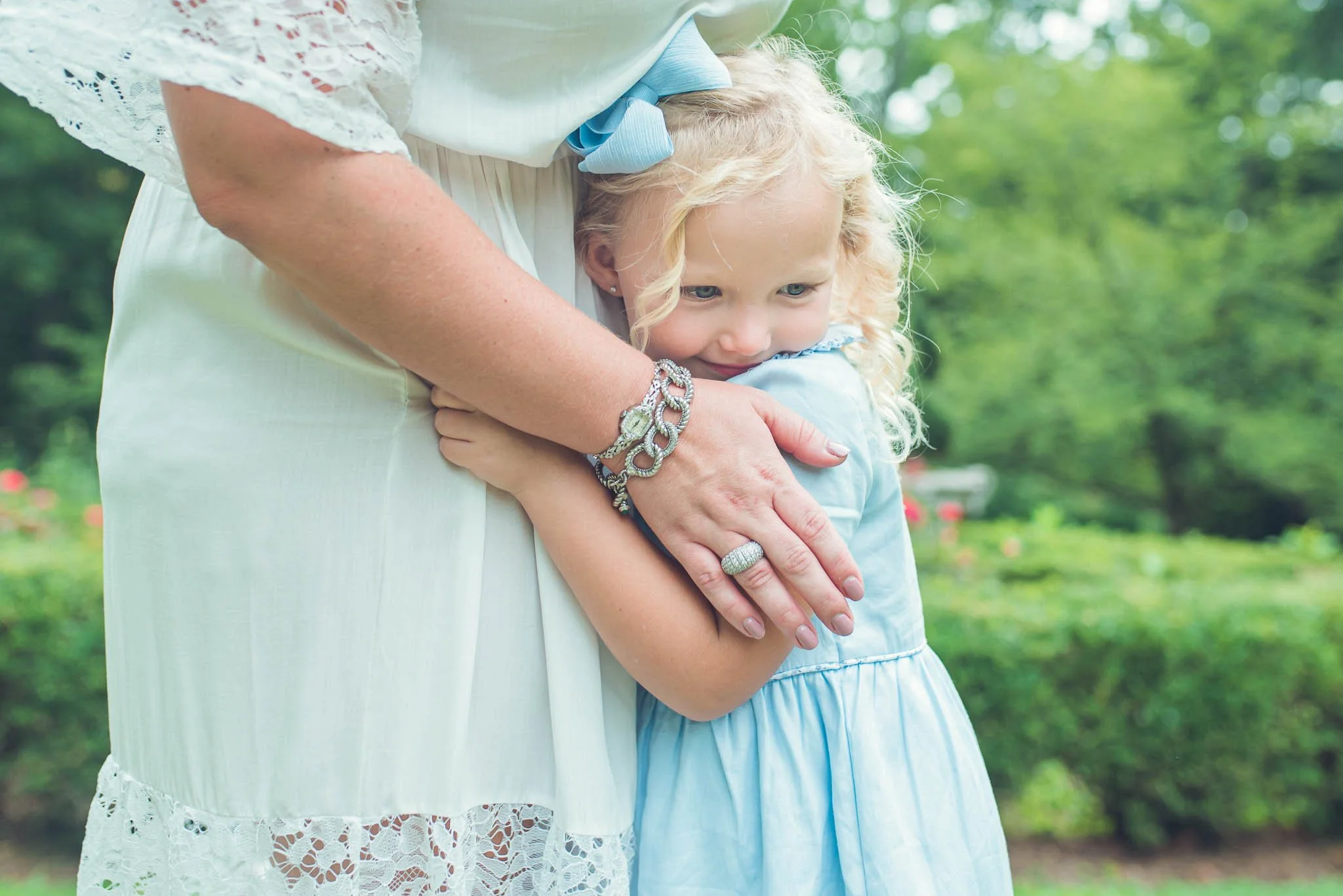 Real, joyful moments captured naturally. Stress-free lifestyle and family photography sessions that showcase authentic connections and memories.