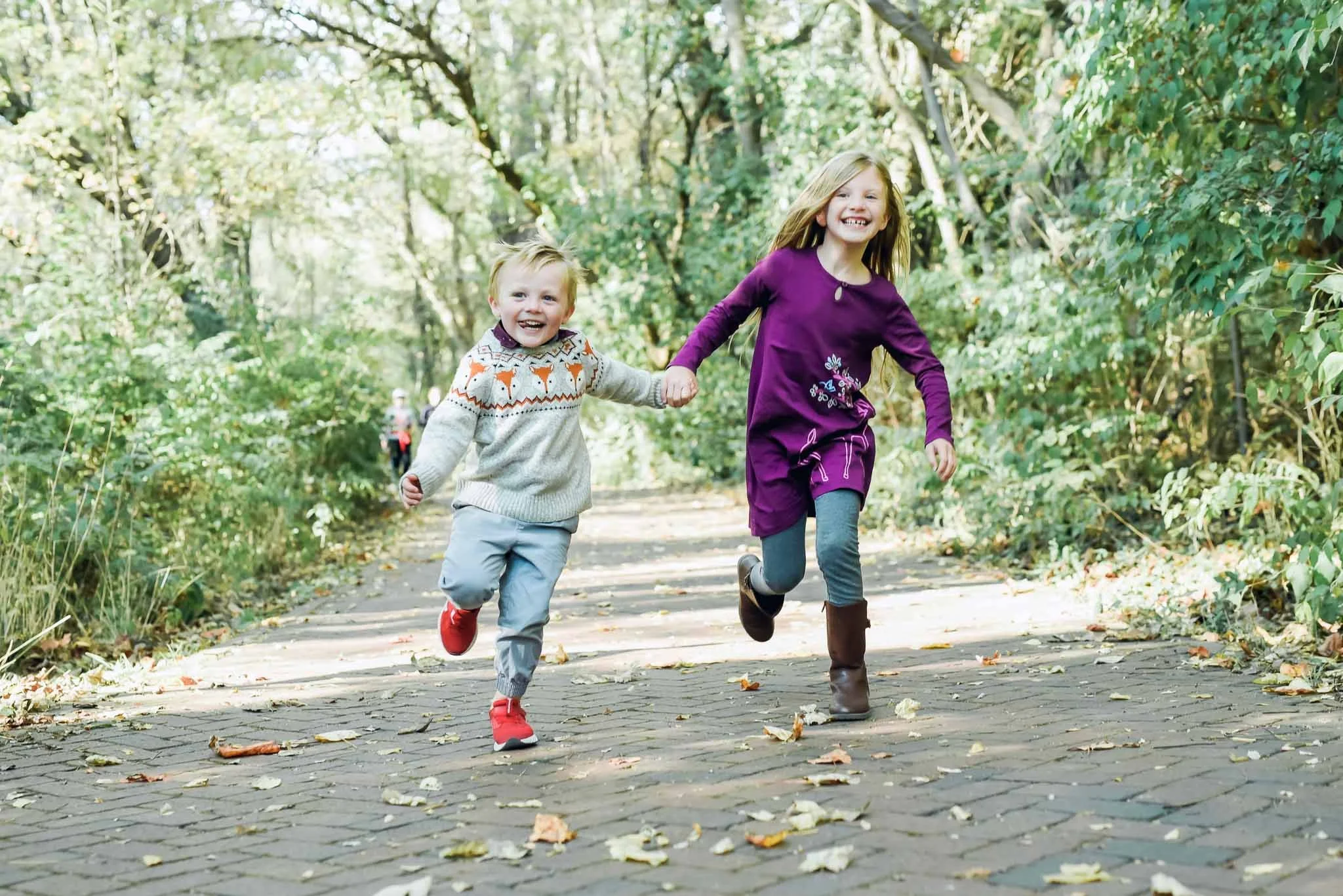 Real, joyful moments captured naturally. Stress-free lifestyle and family photography sessions that showcase authentic connections and memories.