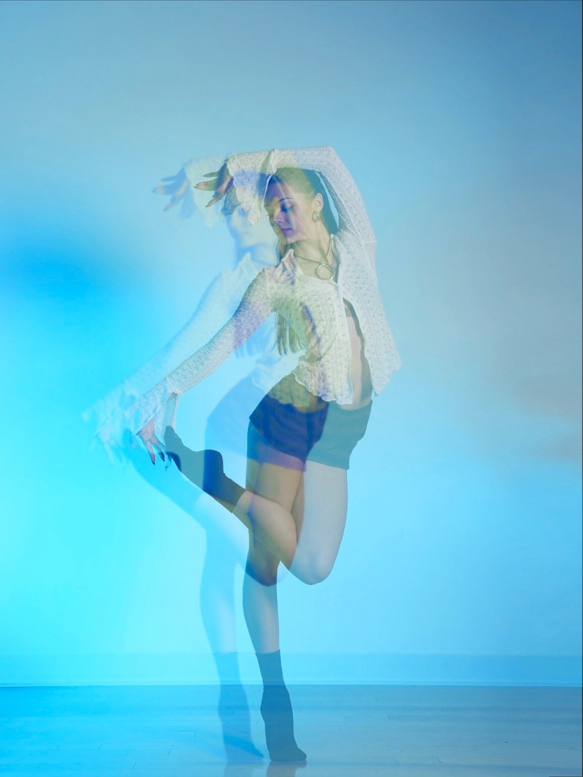 living in high saturation 

📸 @alexisrosephotographyy 
@cliconservatory