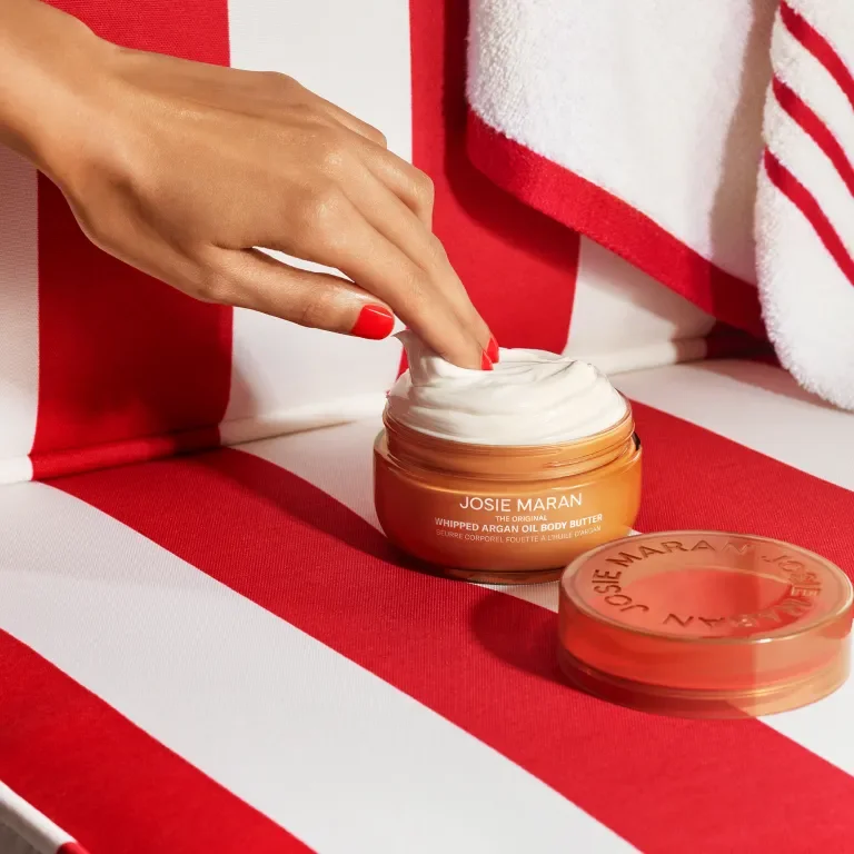 Josie Maran Holiday ReTreat Campaign