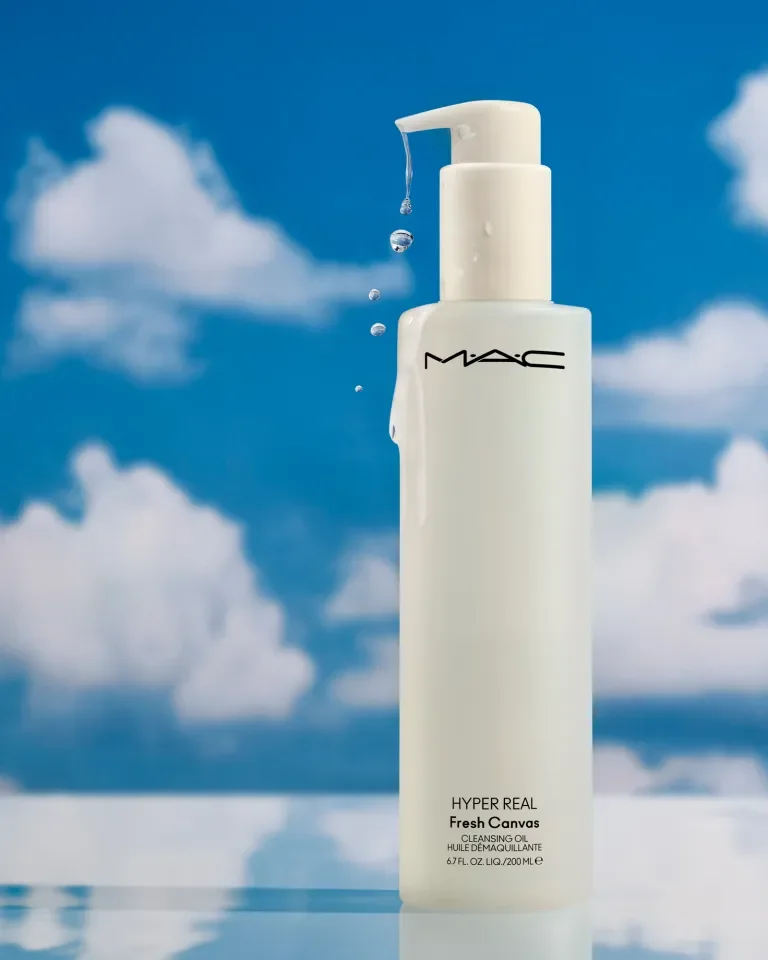 MAC Hyper Real Cleansing Oil Drip